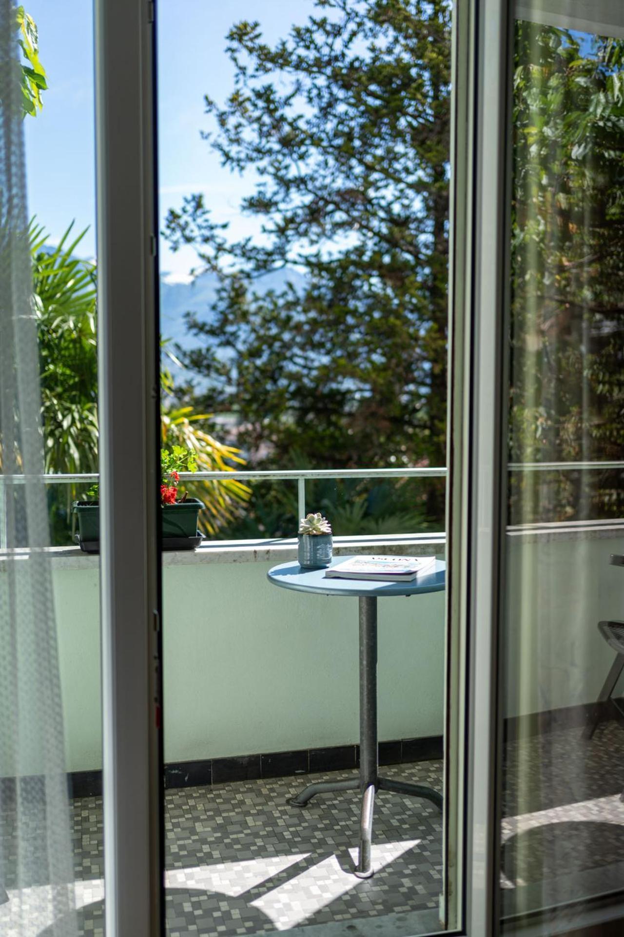 Single Room Balcony