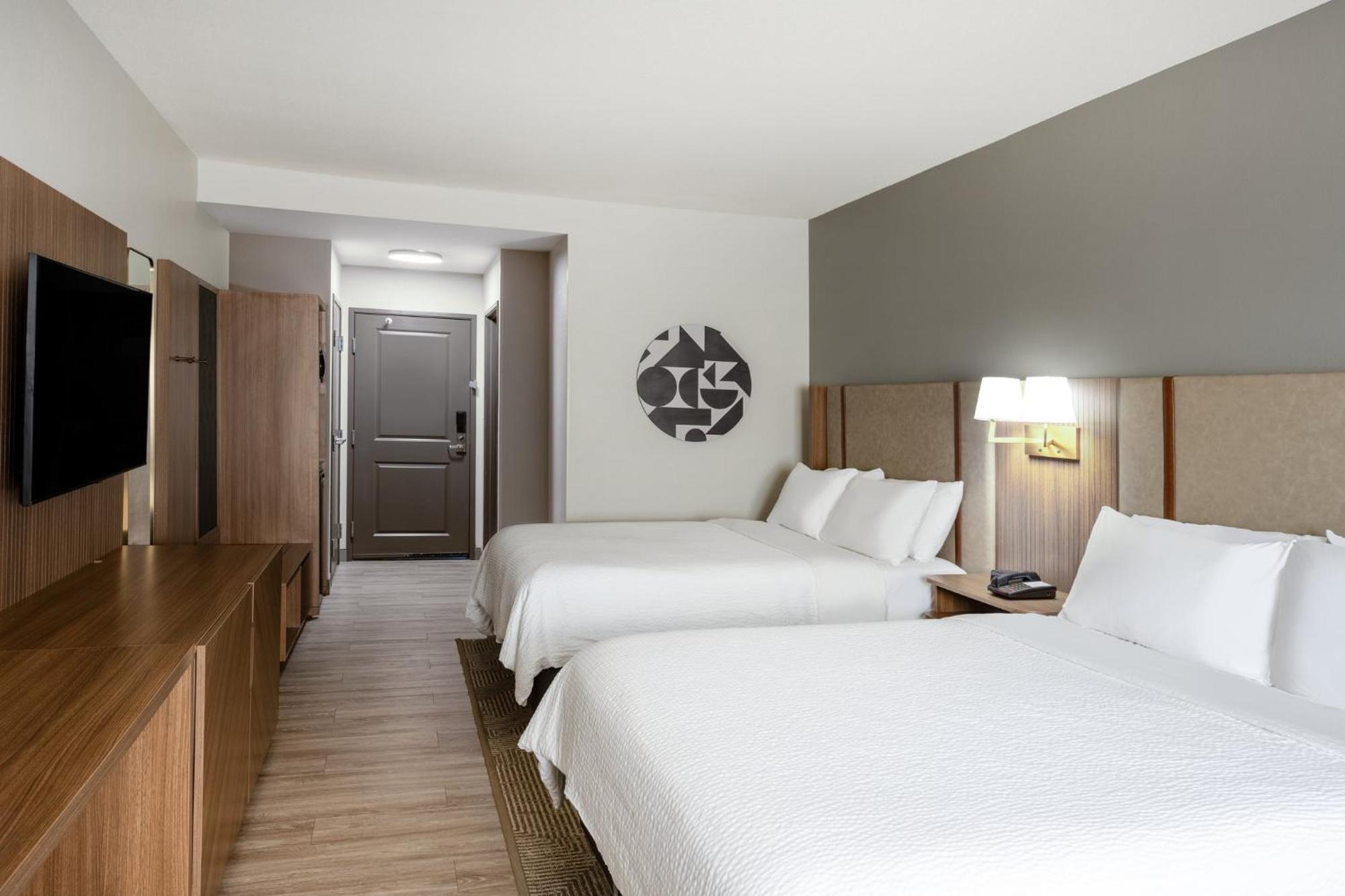 Standard Queen Room with Two Queen Beds