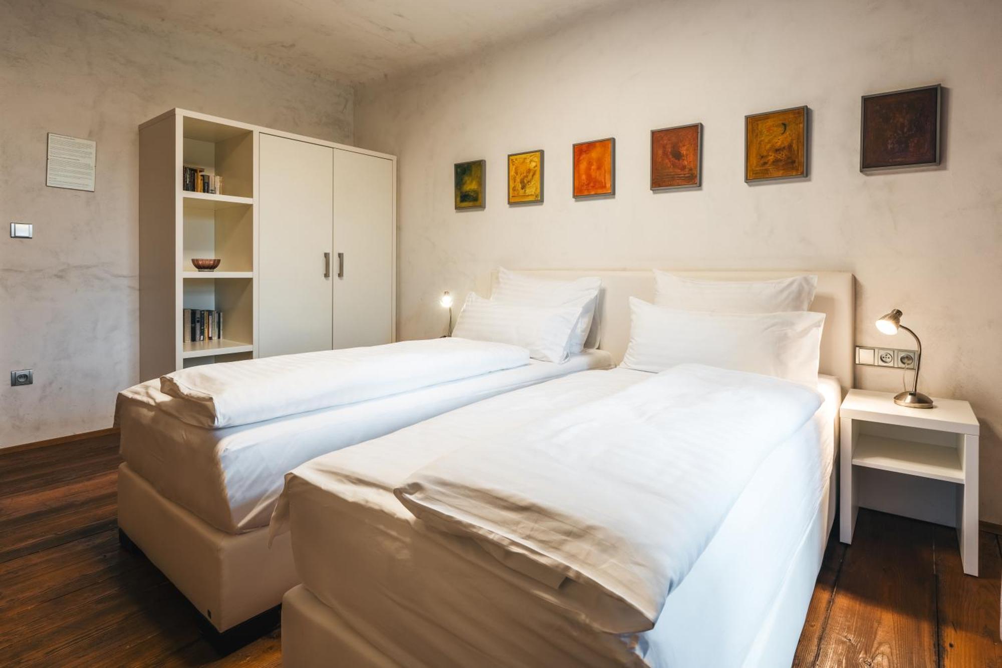 Comfort Twin Room
