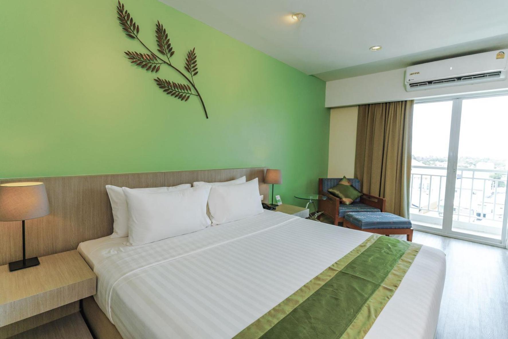 Deluxe Double or Twin Room