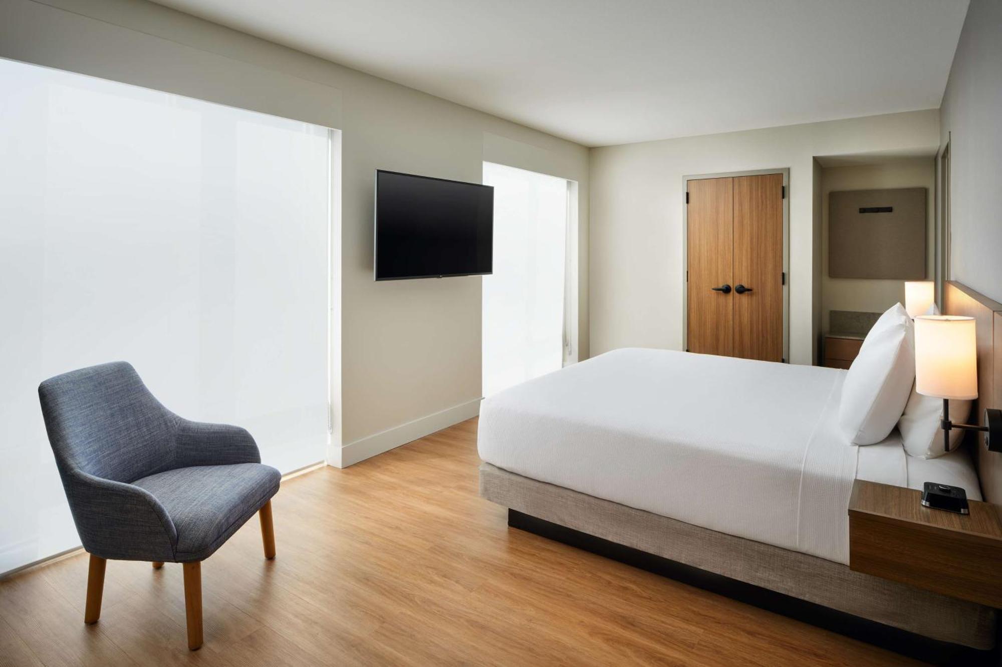 One-Bedroom King Suite Sofa Bed