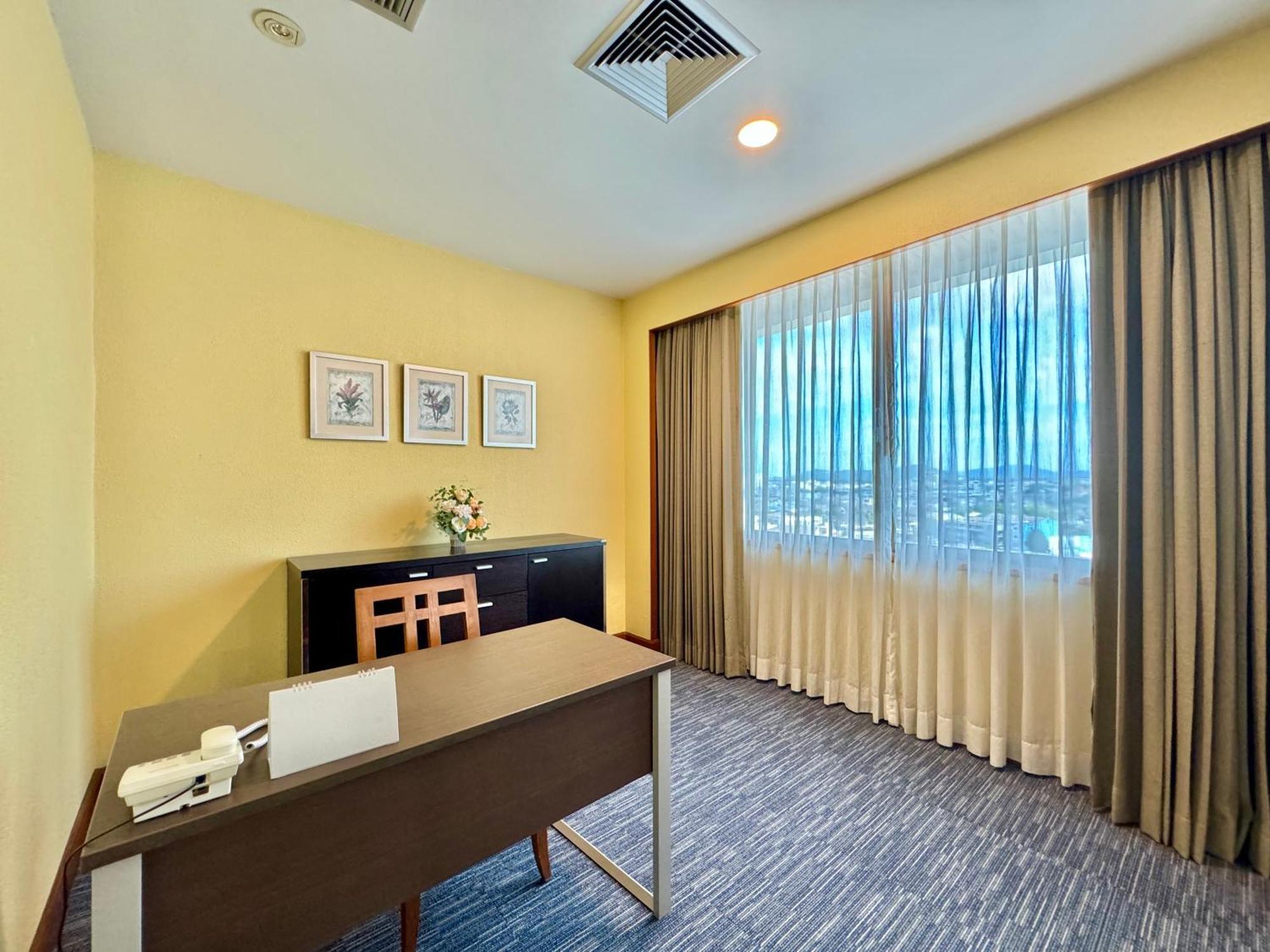 Executive Suite