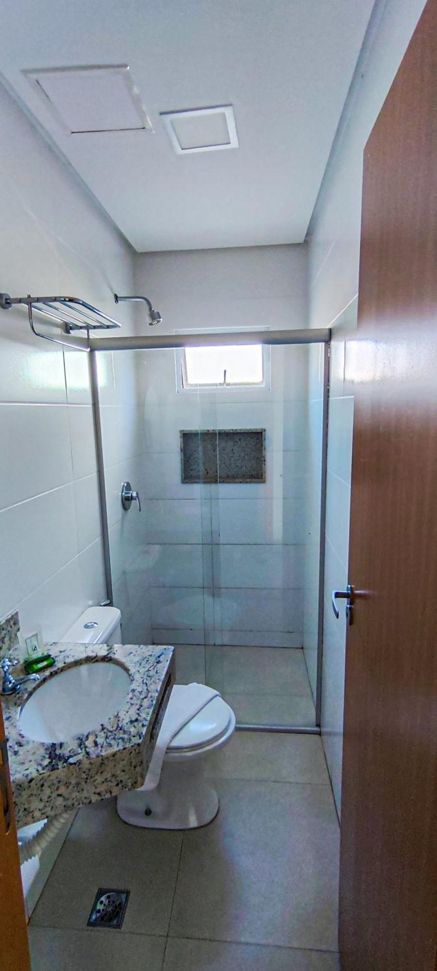 Quarto com Cama de Casal ou 2 de Solteiro