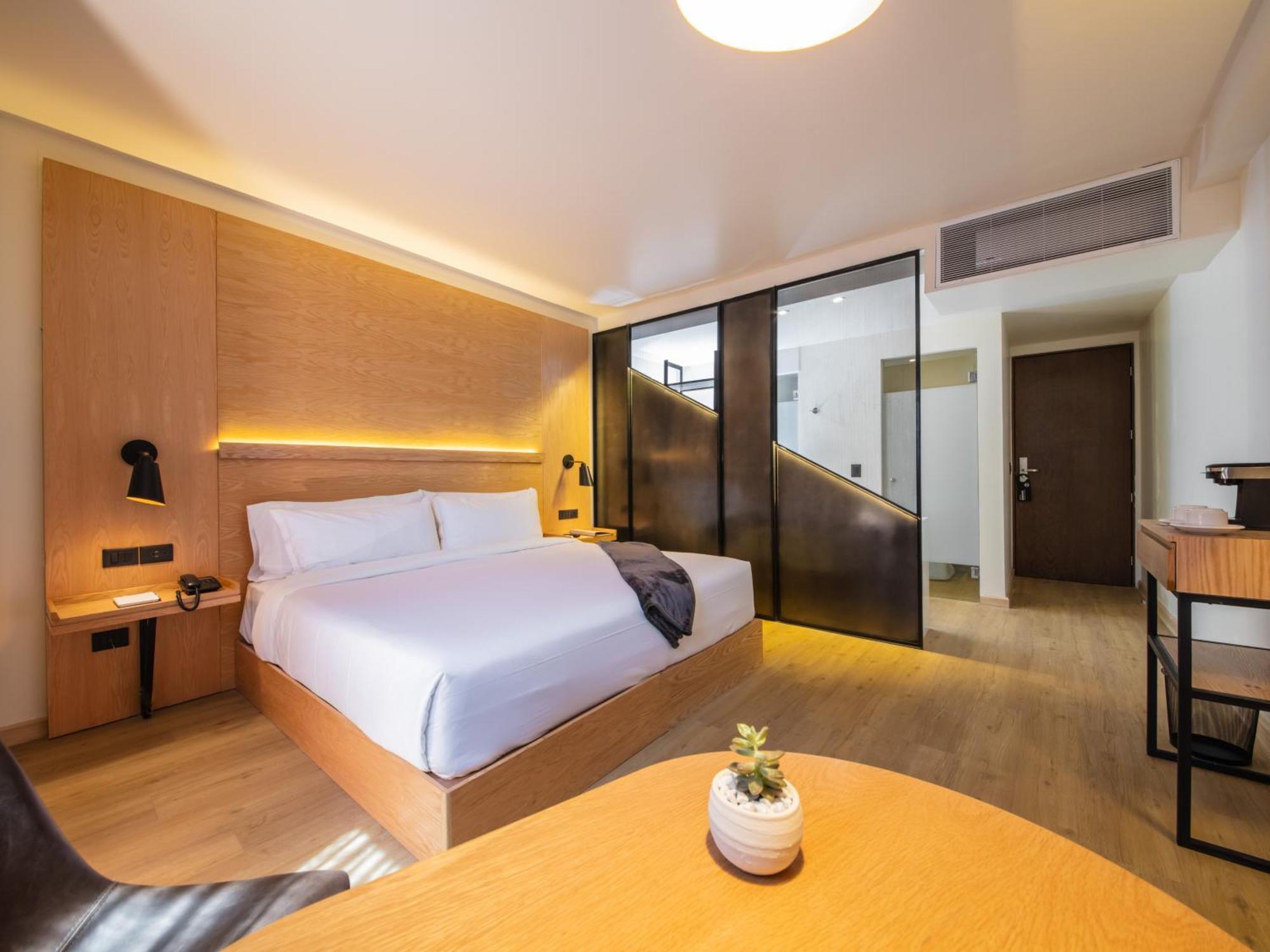 Standard King Room