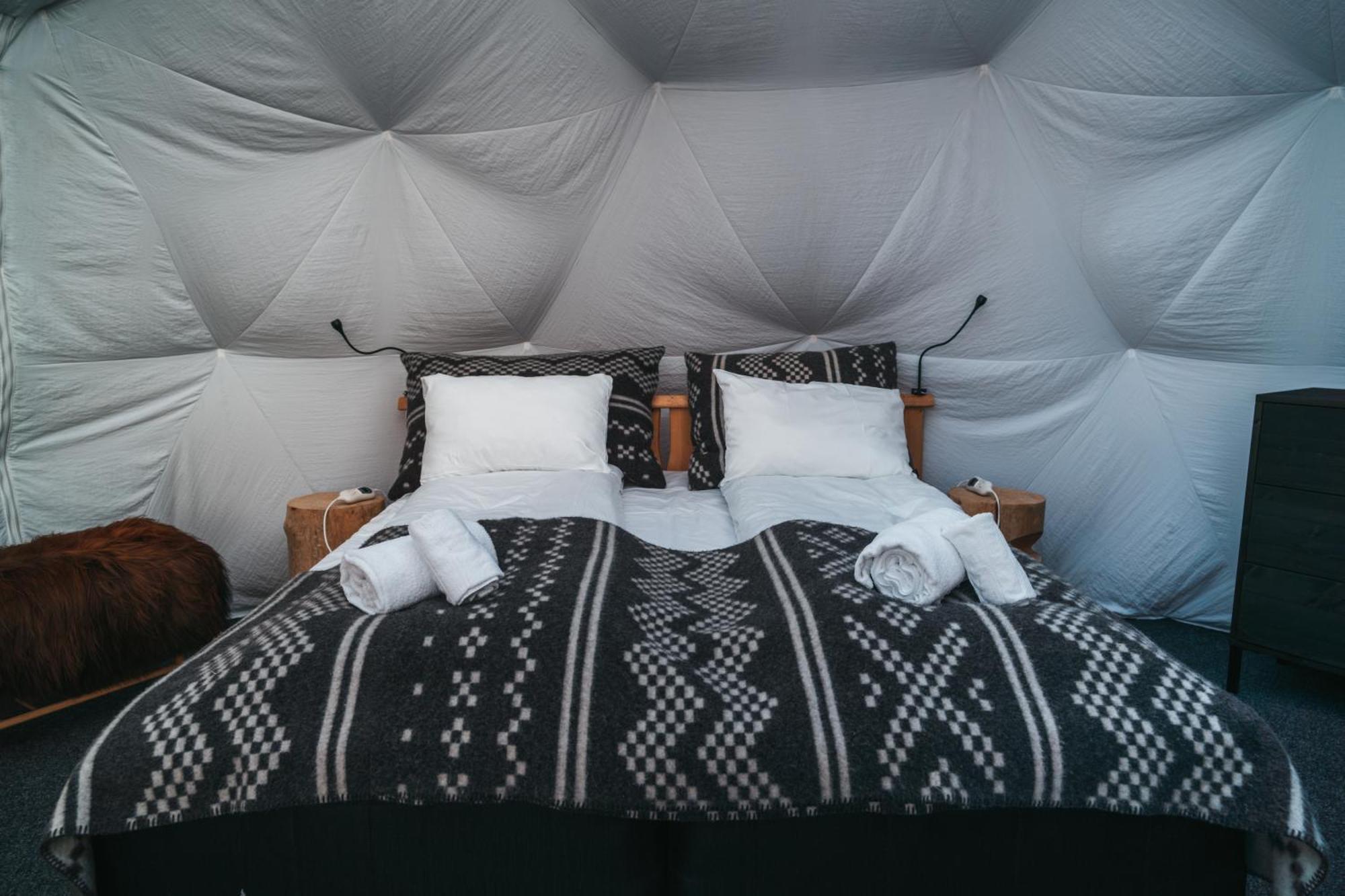 Aurora Igloo,1599784154:JPEG