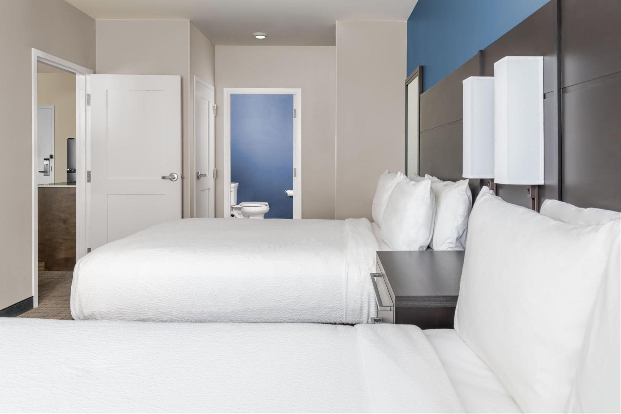 One-Bedroom Queen Suite with Two Queen Beds and Sofa Bed