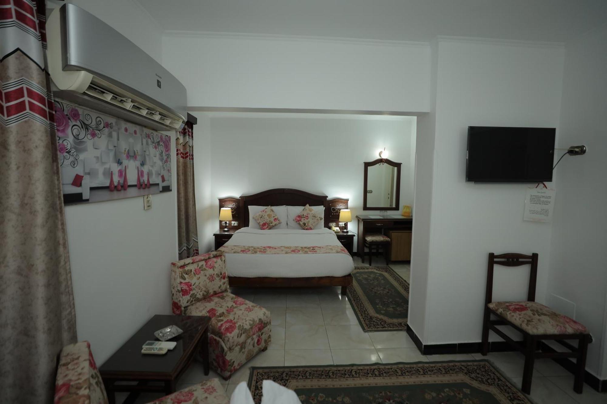Deluxe Family Suite