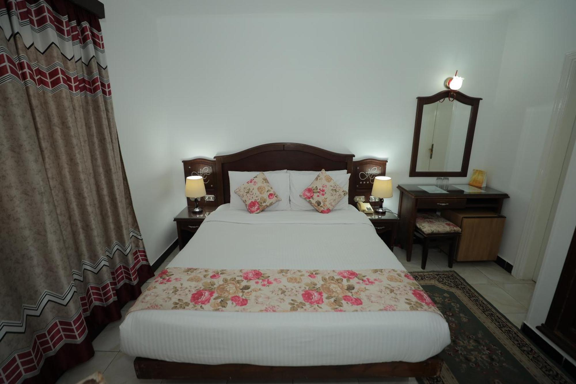 Deluxe Family Suite,1600216309:JPEG