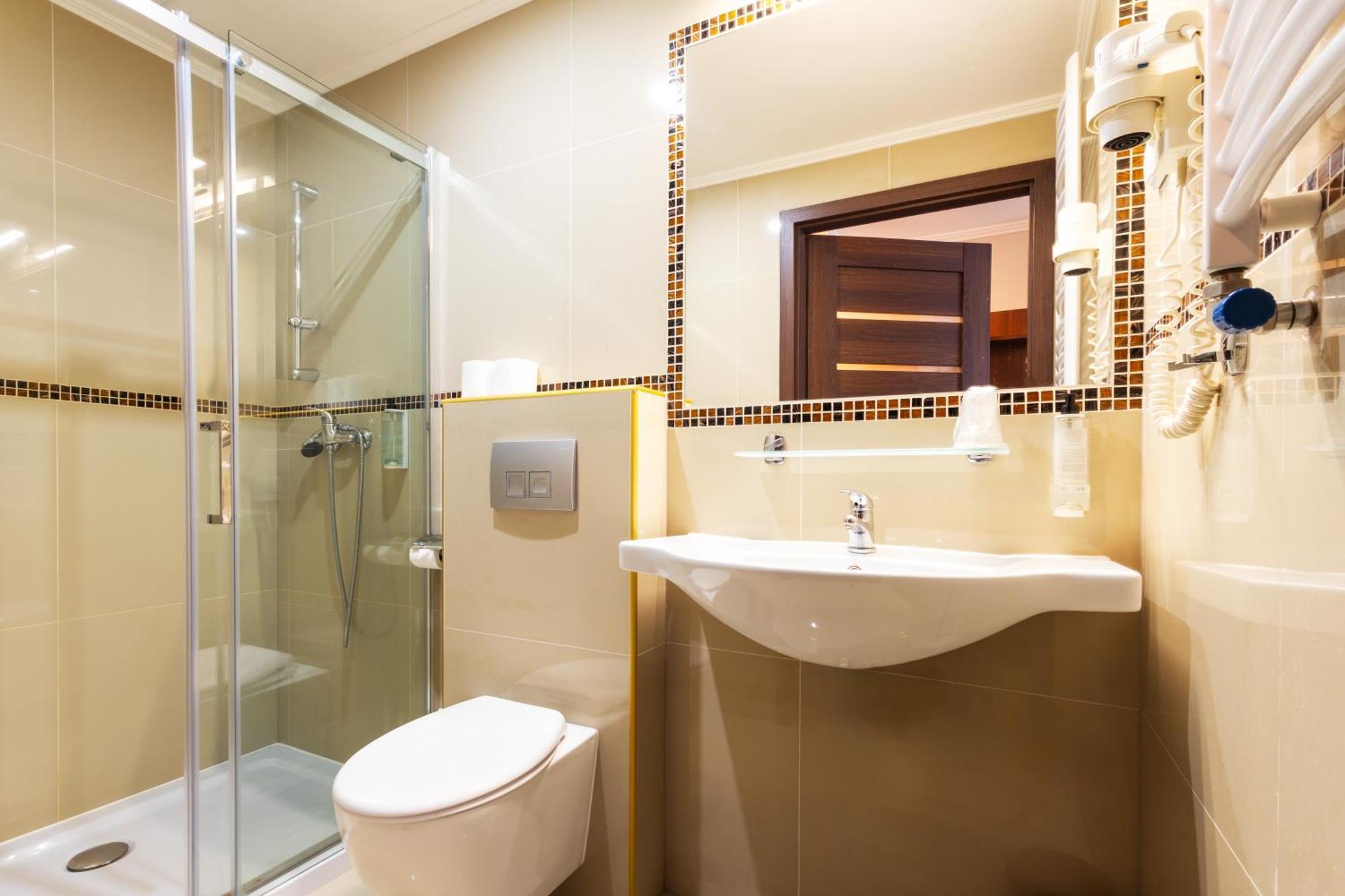 Double Room,1600222045:JPEG