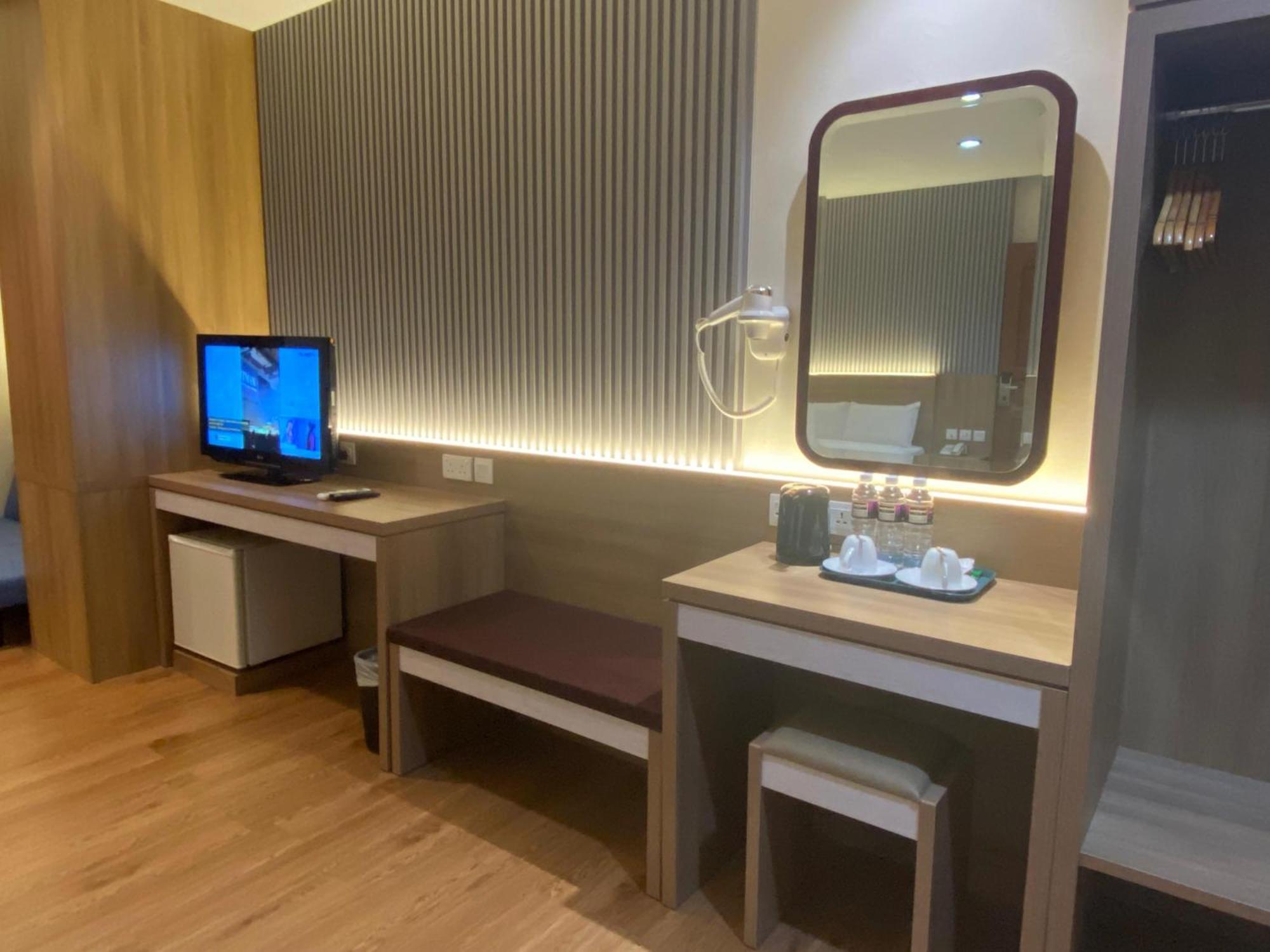 Deluxe Suite
