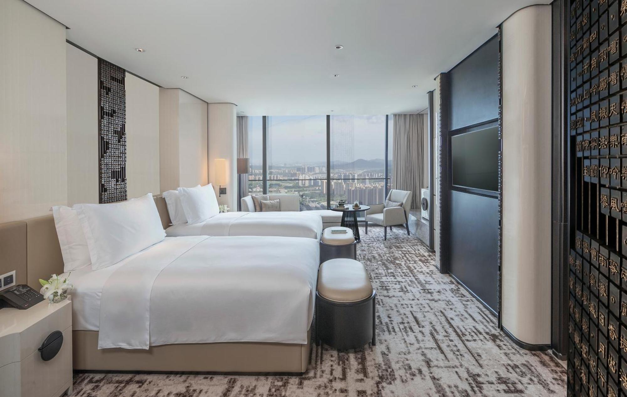 Deluxe Twin with City View