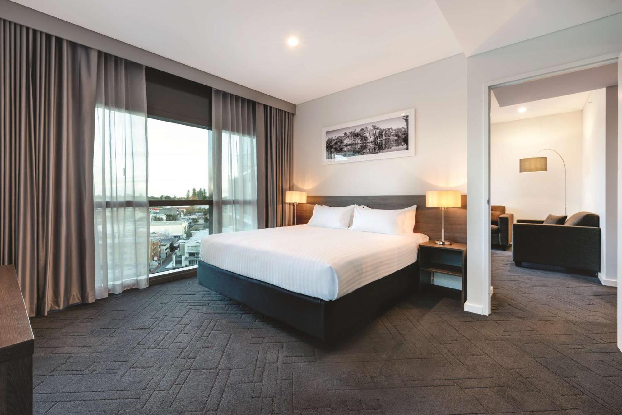 Premier Suite City View