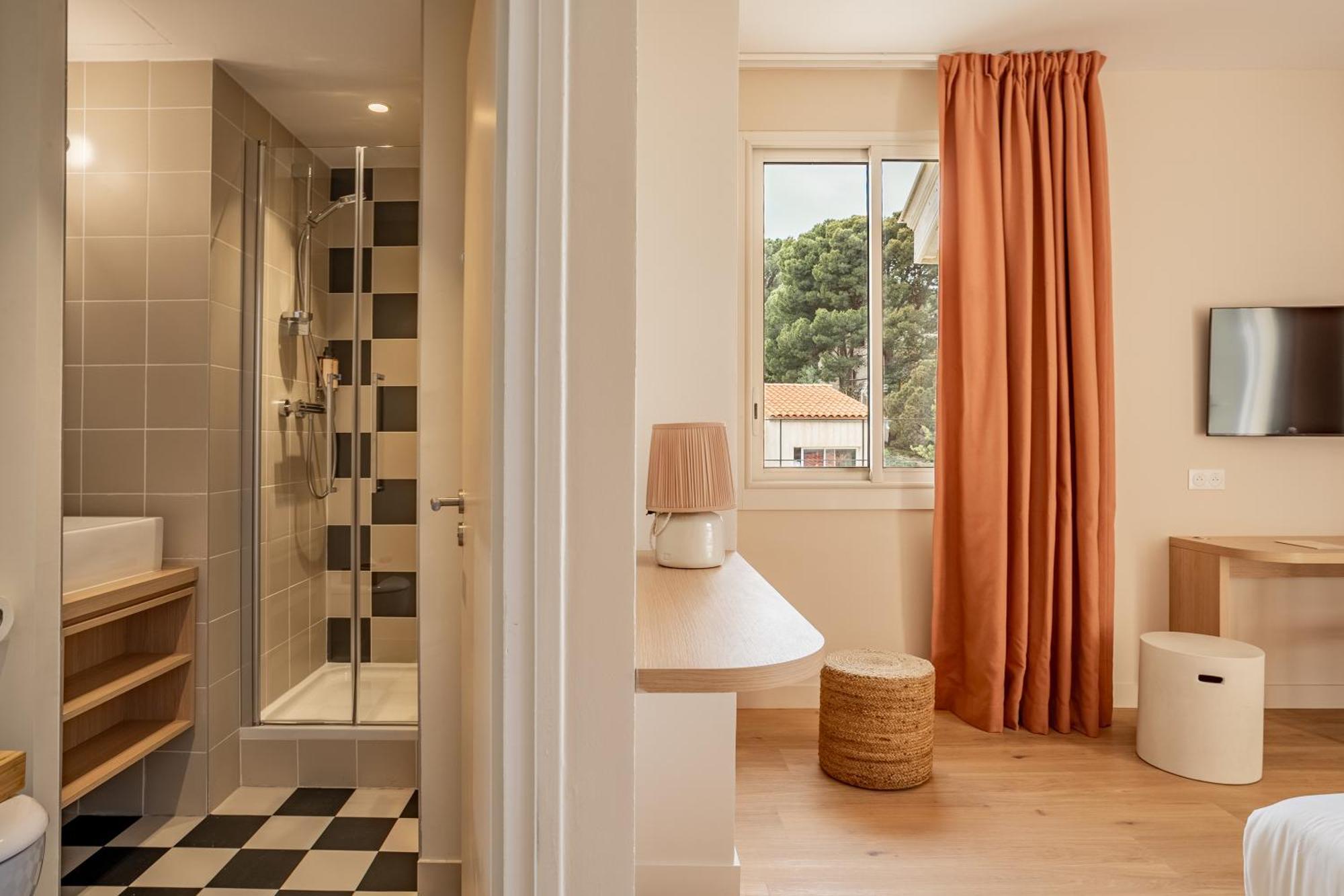 Superior Room with Terrace and Sea View