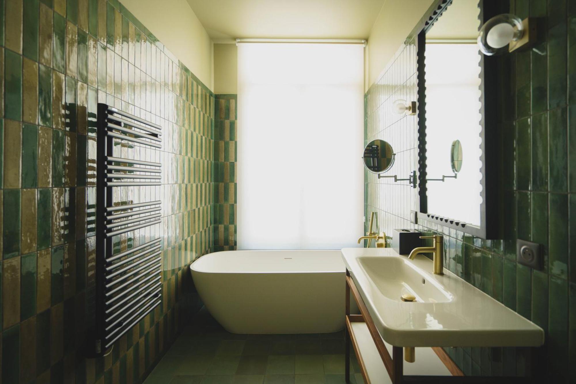 Standard Double Room Bath Balcony