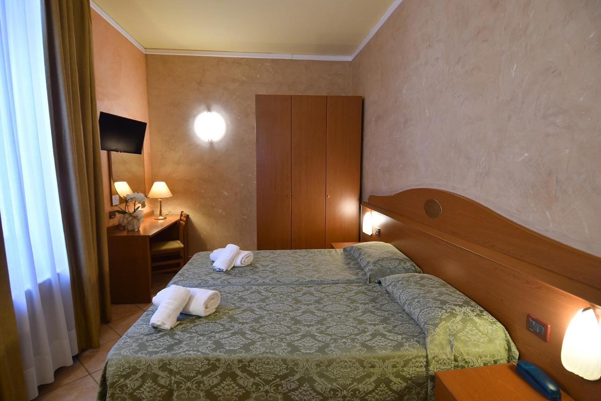Chambre Double ou Lits Jumeaux
