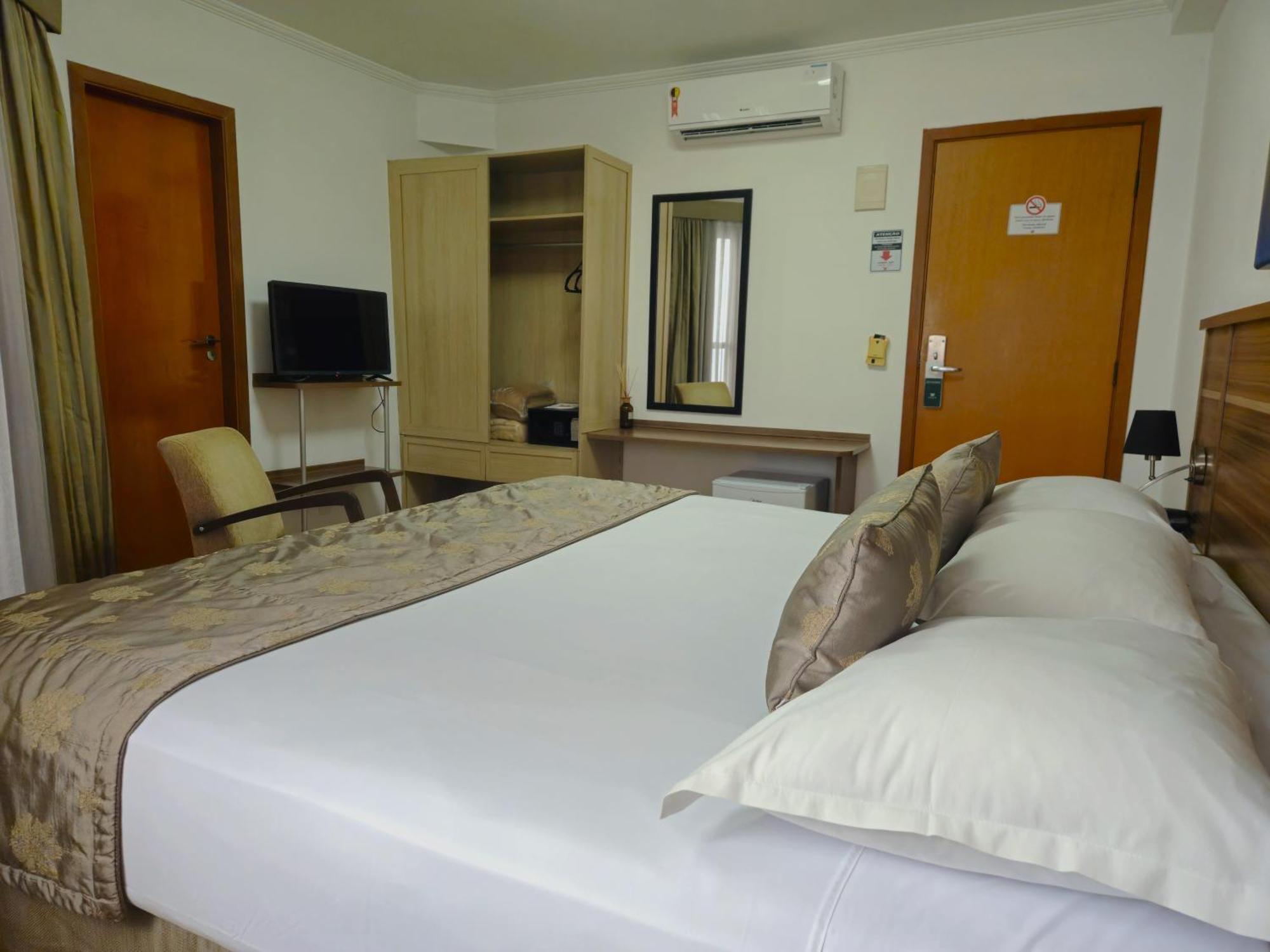 King Suite with Spa Bath