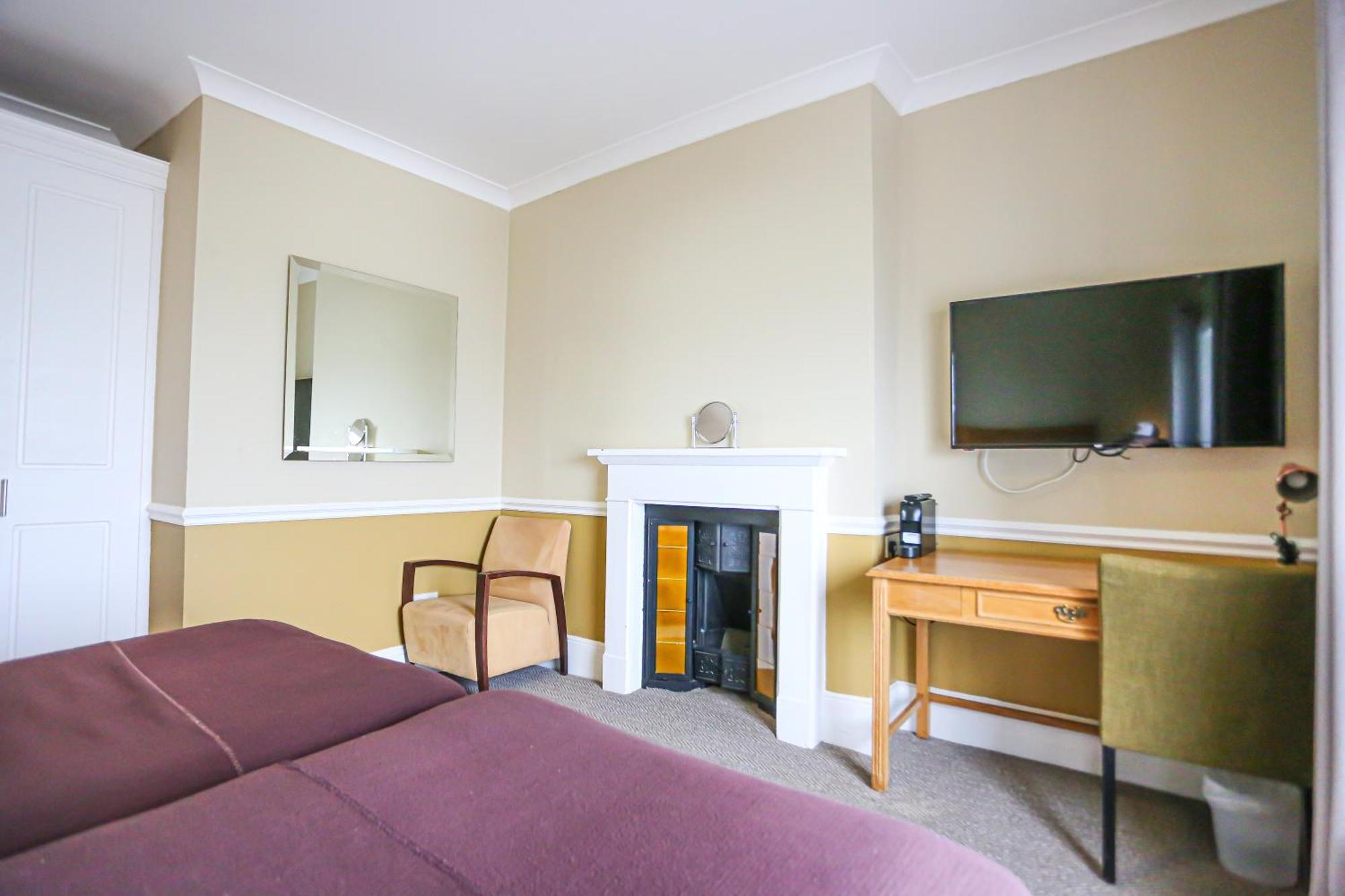 Twin Room with Sea View