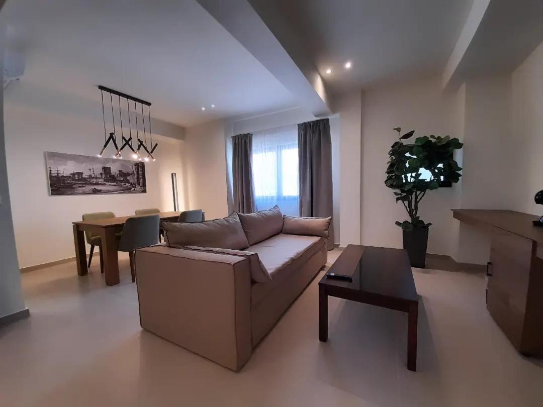 Superior King Suite,1600809947:JPEG