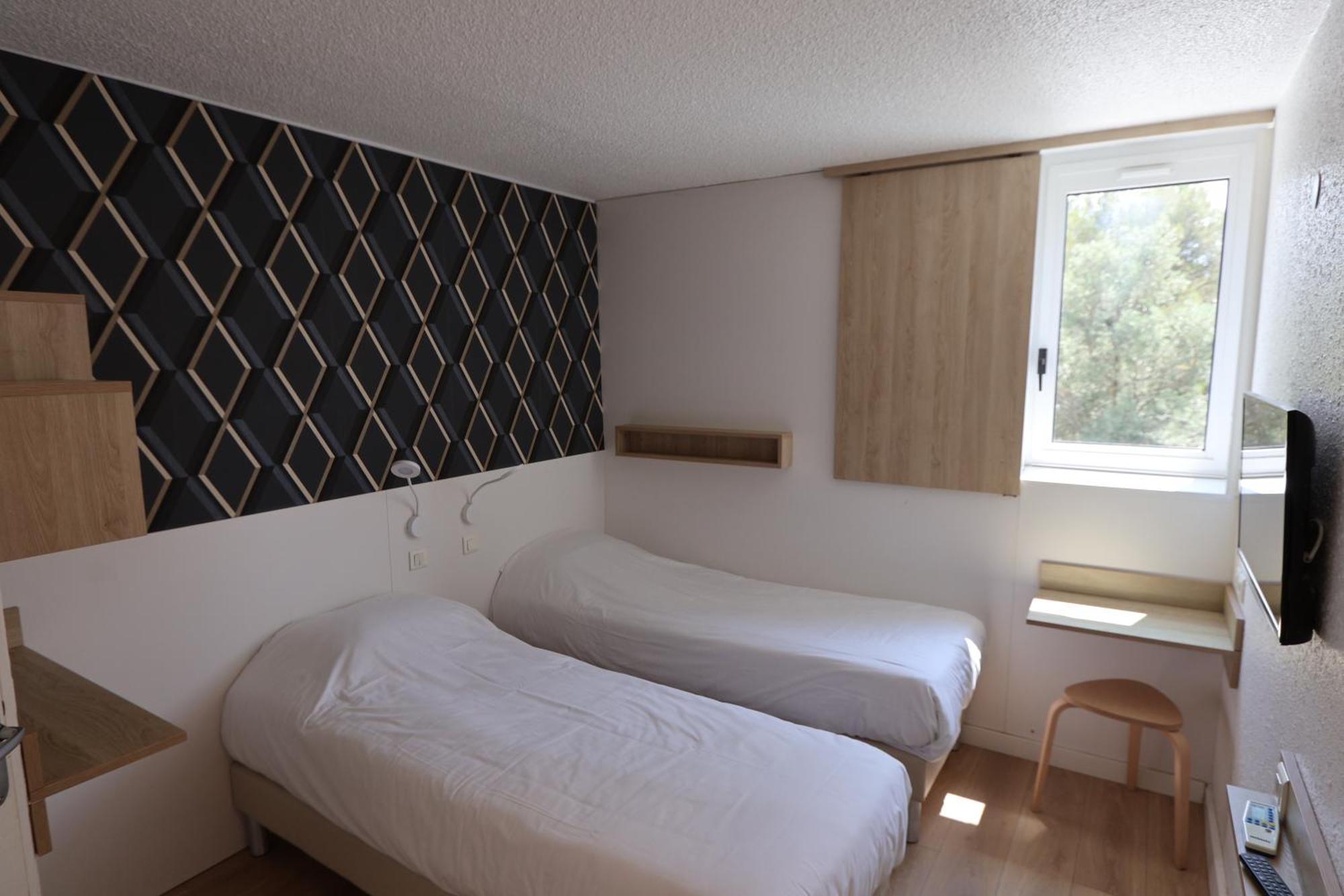 Chambres Adjacentes
