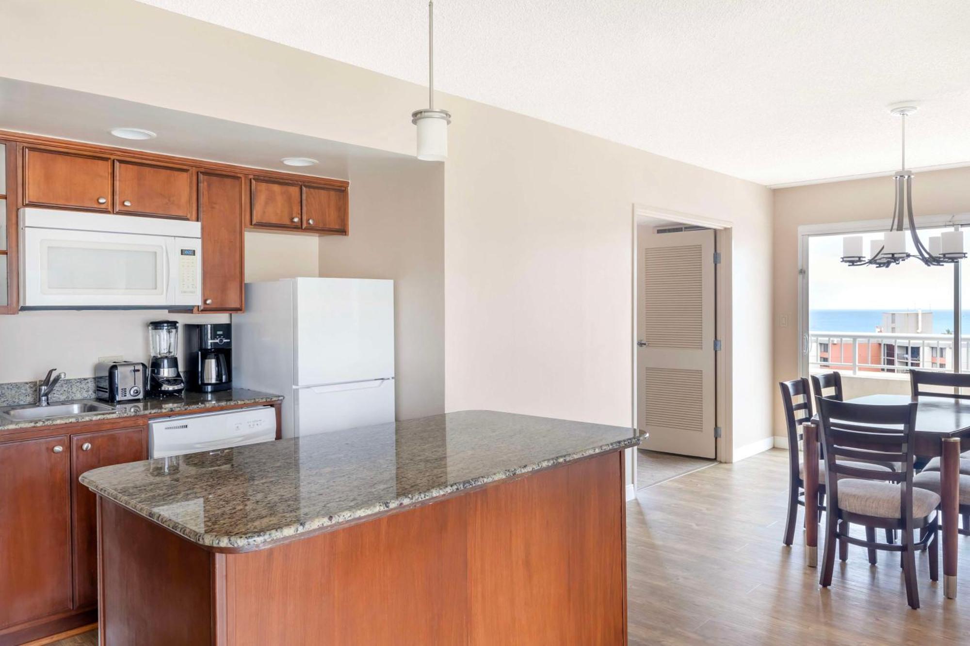 Two-Bedroom Oceanfront King Suite with Two Twin or One Queen Bed