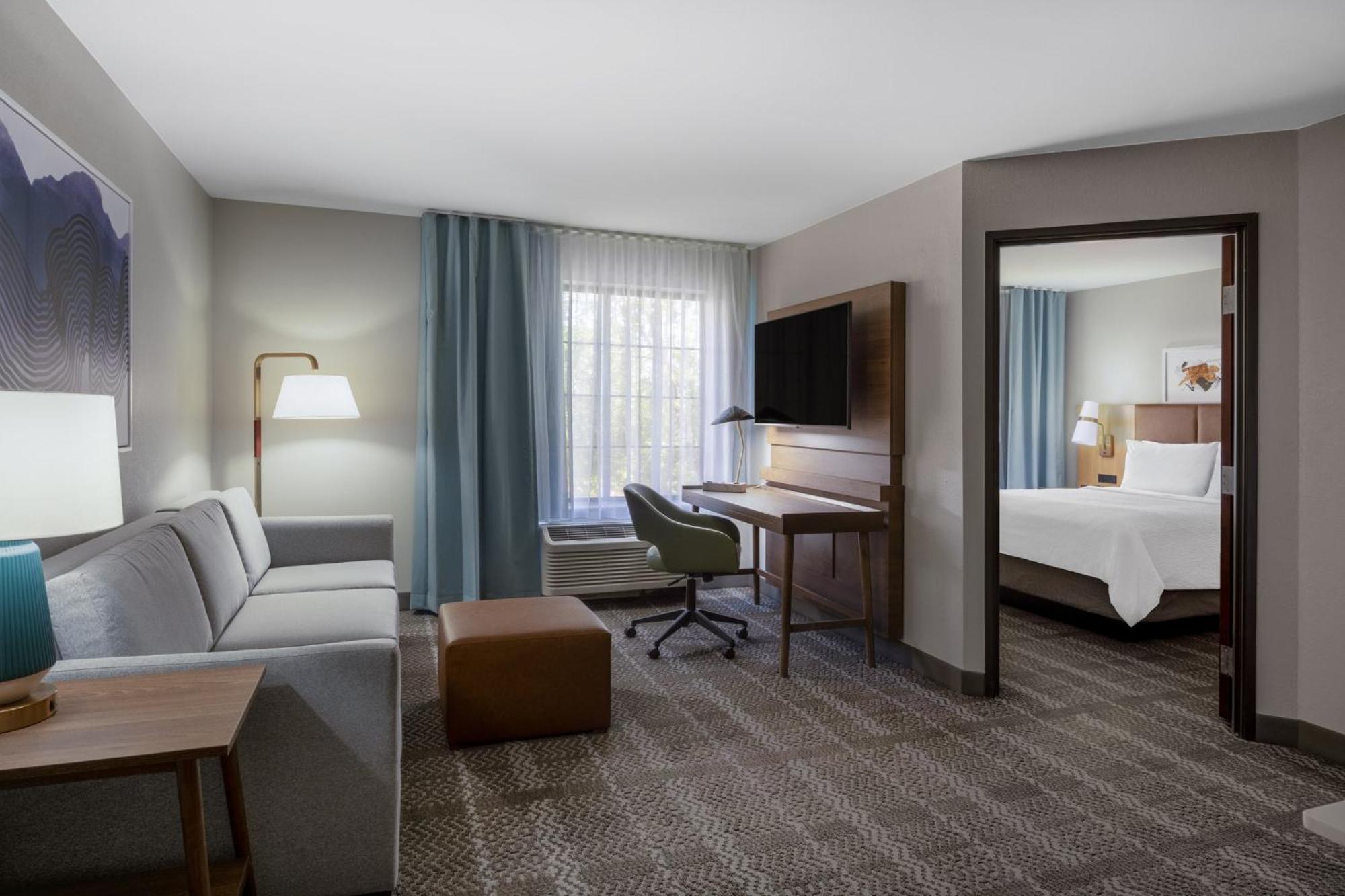 One-Bedroom Suite