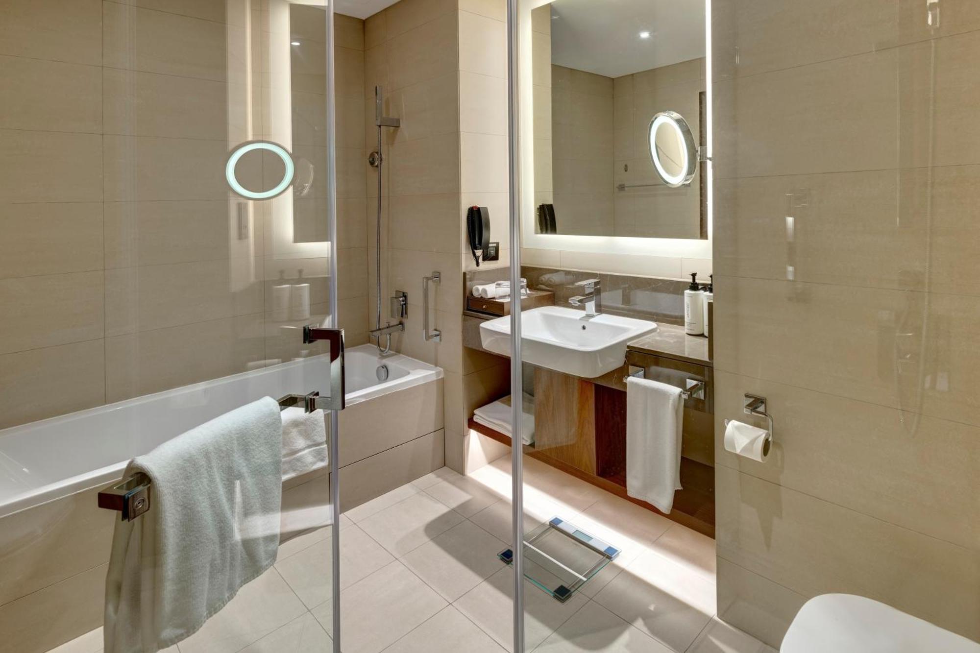 One-Bedroom King Suite Garden View