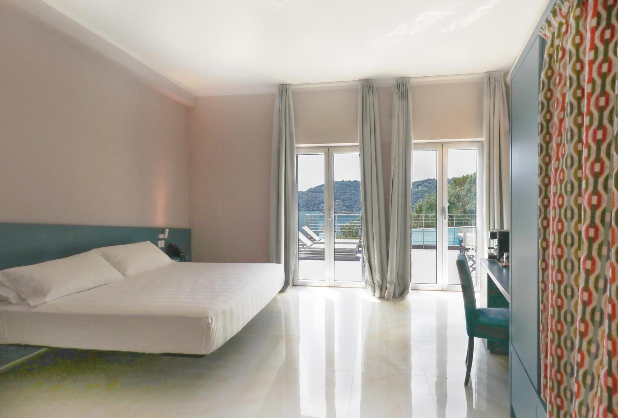 Junior Suite with Private Pool