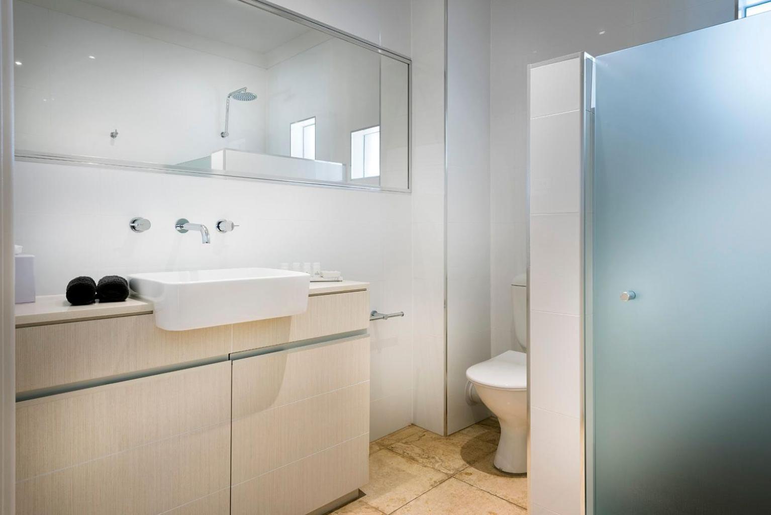 Deluxe Suite with Spa Bath