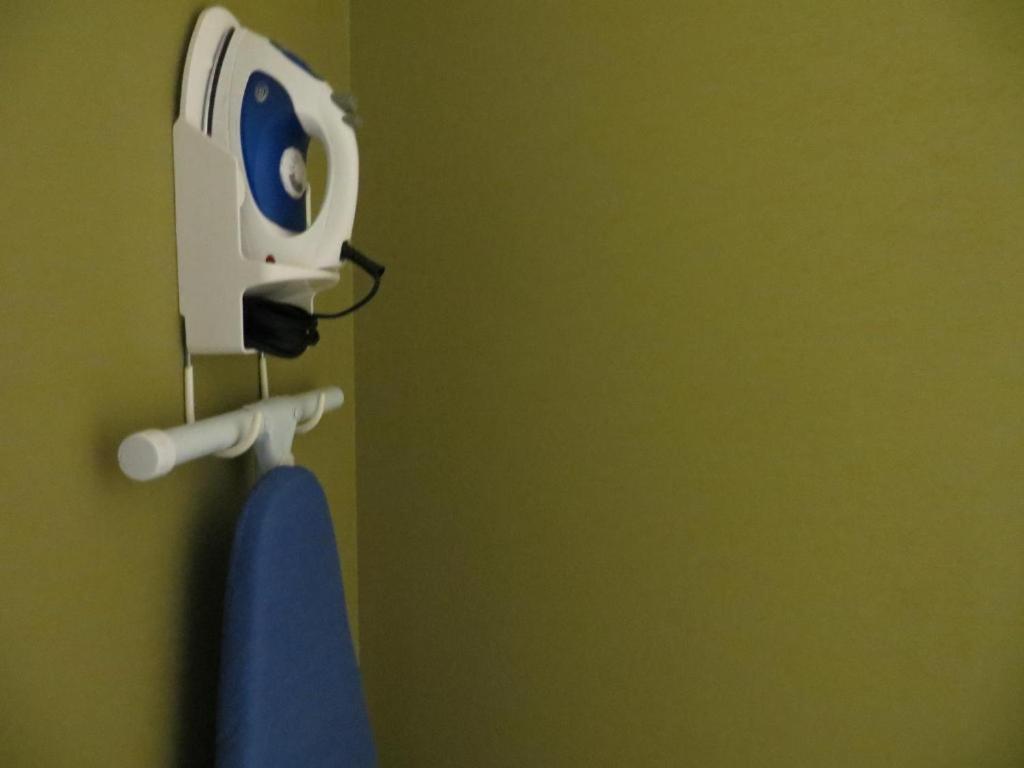 Deluxe King Room - Non-Smoking