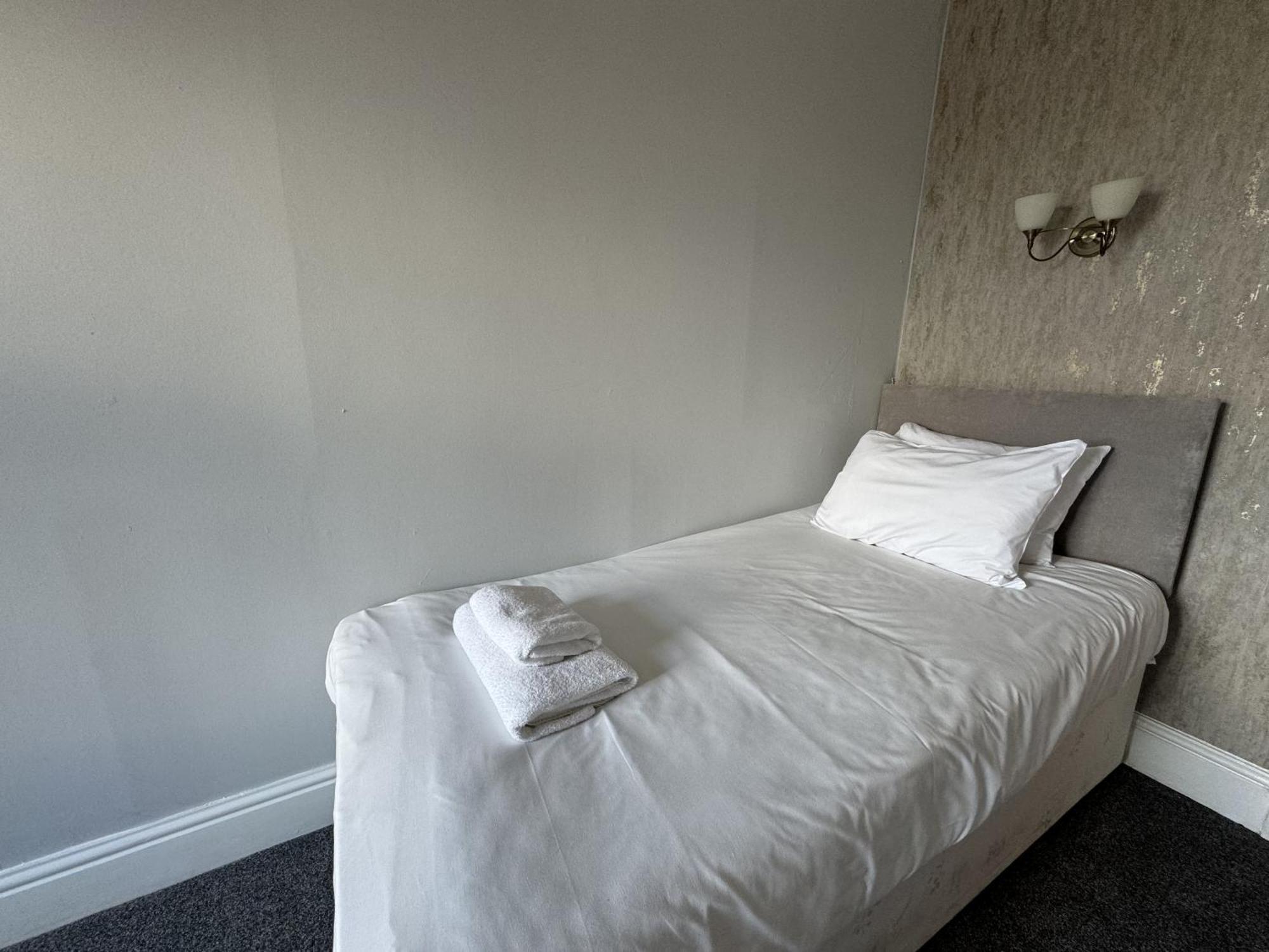 Small Single Room