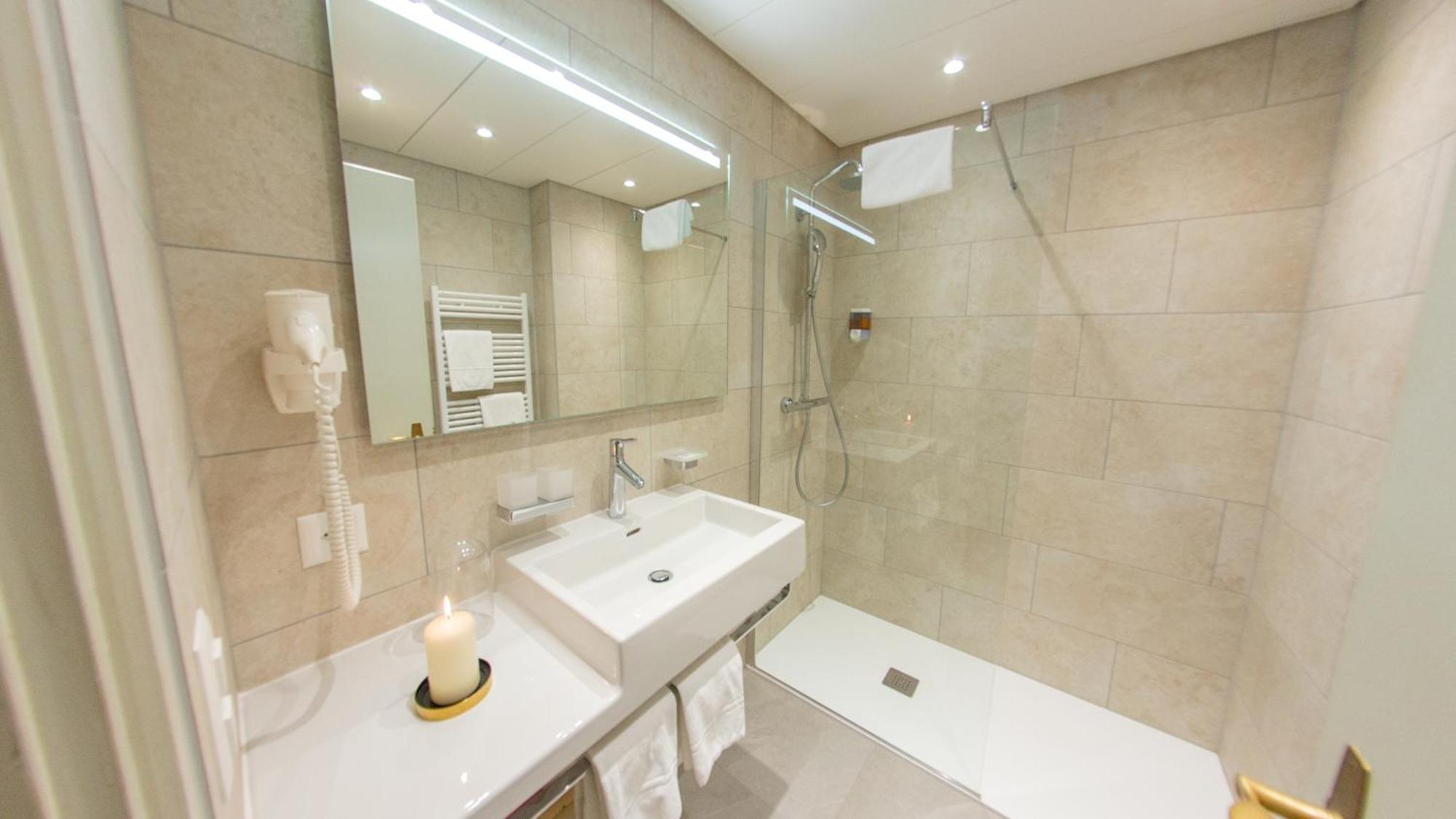 Superior Panorama Double Room Balcony Lake view