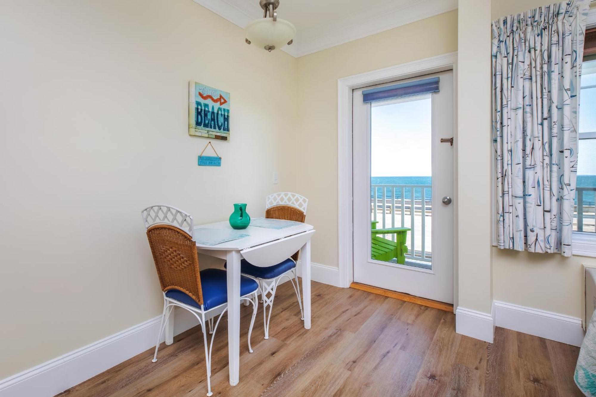Queen Room with Two Queen Beds - Oceanview