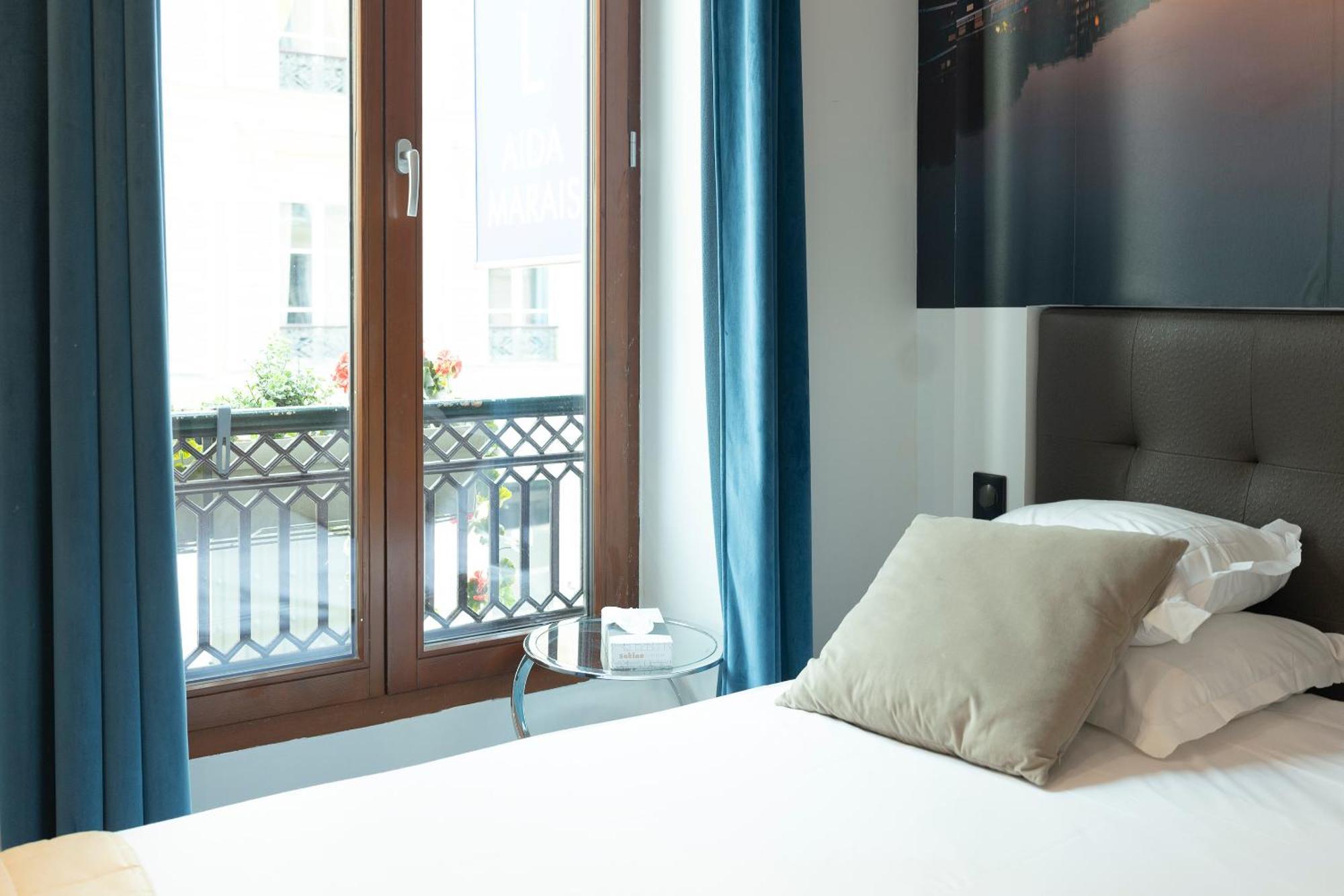 Large Double or Twin Room