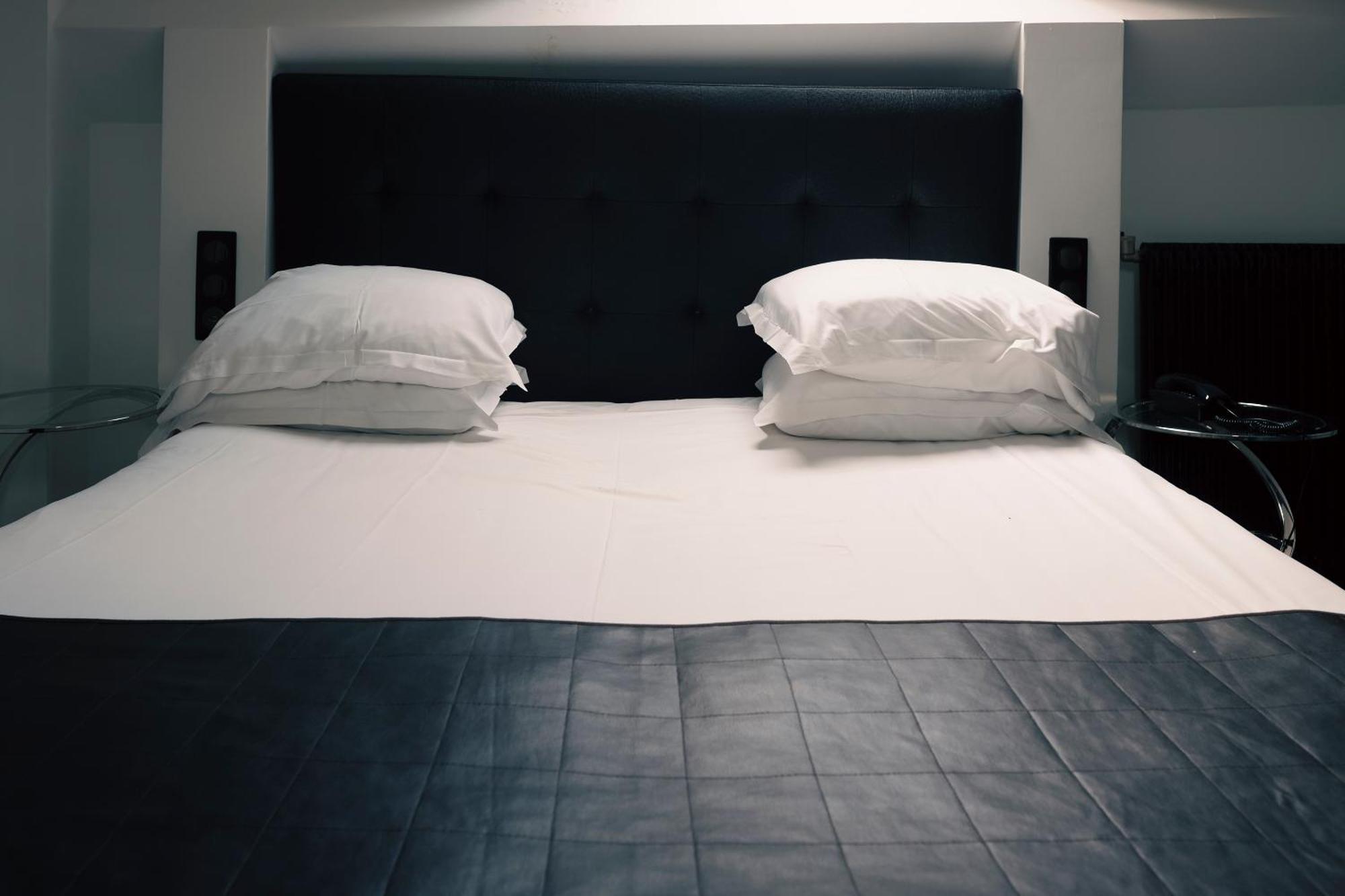 Large Double or Twin Room