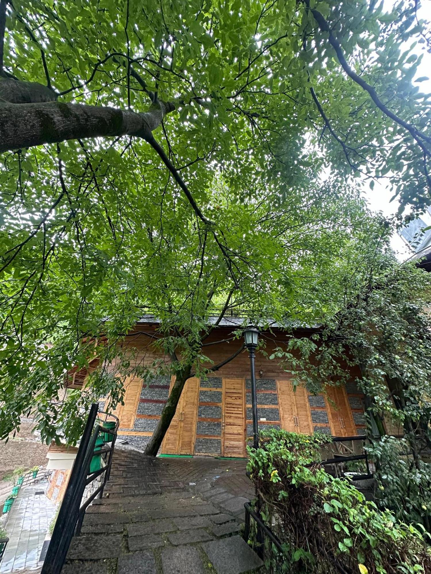 Three-Bedroom Villa - Rs.500/person credit on SPA usage