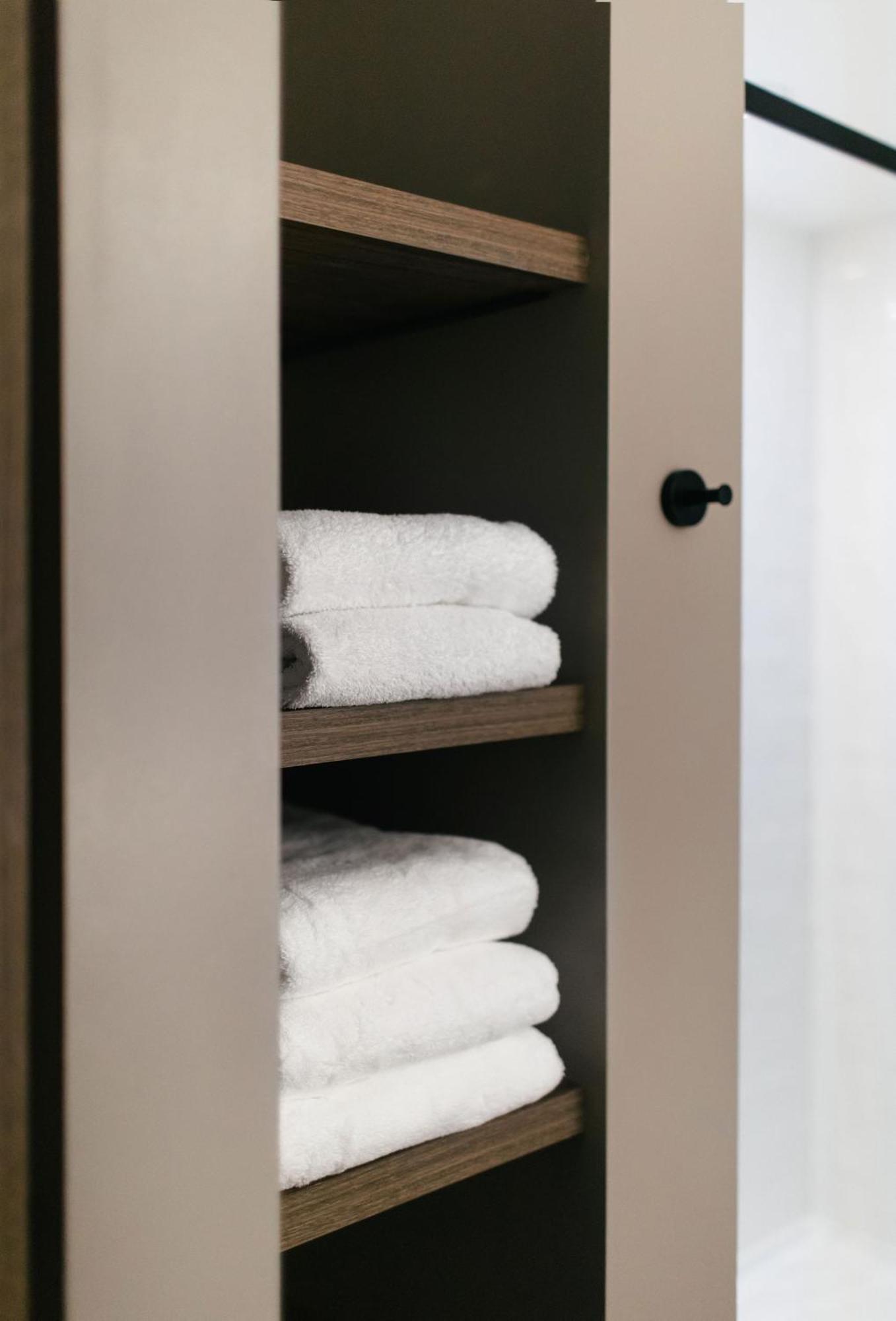 Habitación al lado de la montaña - 1 cama extragrande - Adaptada para personas de movilidad reducida