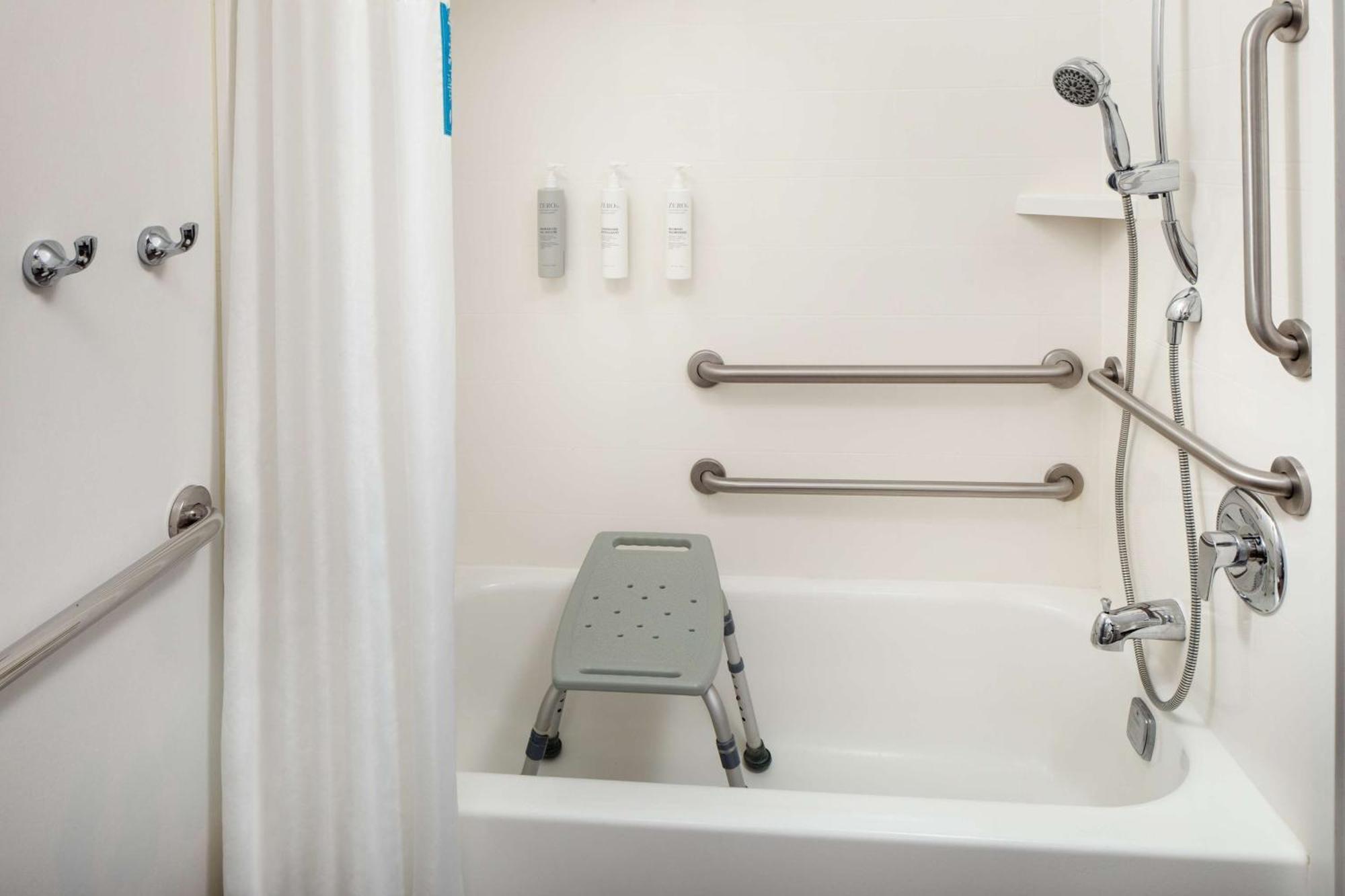 King Room - Mobility Access/Non-Smoking