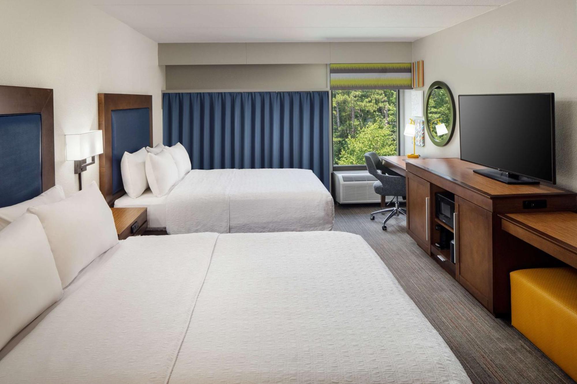 Queen Room with Two Queen Beds (4 Adults)