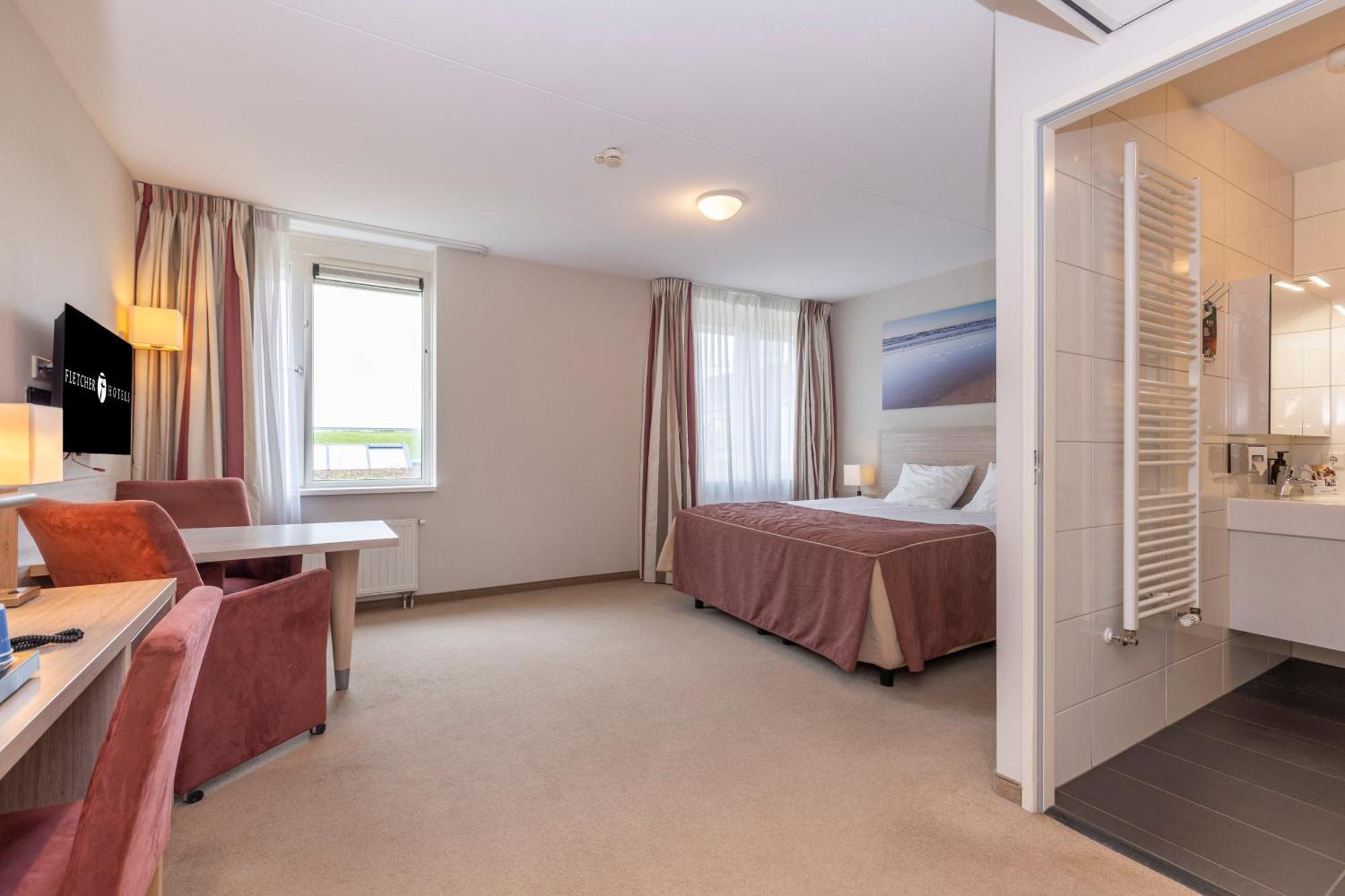 Deluxe Double Room,1603733733:JPEG