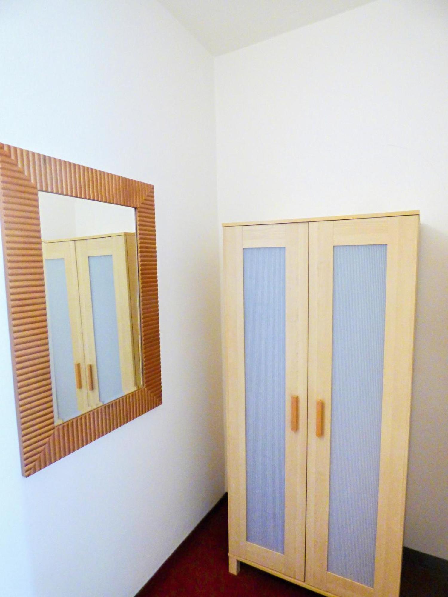 Single Room,1603735375:JPEG