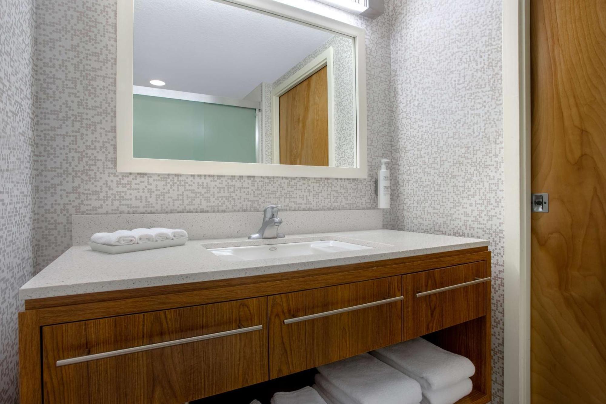 Queen Studio Two Queen Beds Non-Smoking