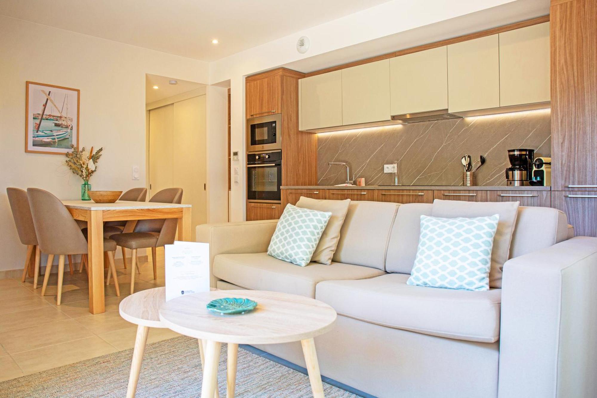 Villa 1 Chambre avec Climatisation, Terrasse et Jardin Privé (4 Personnes)