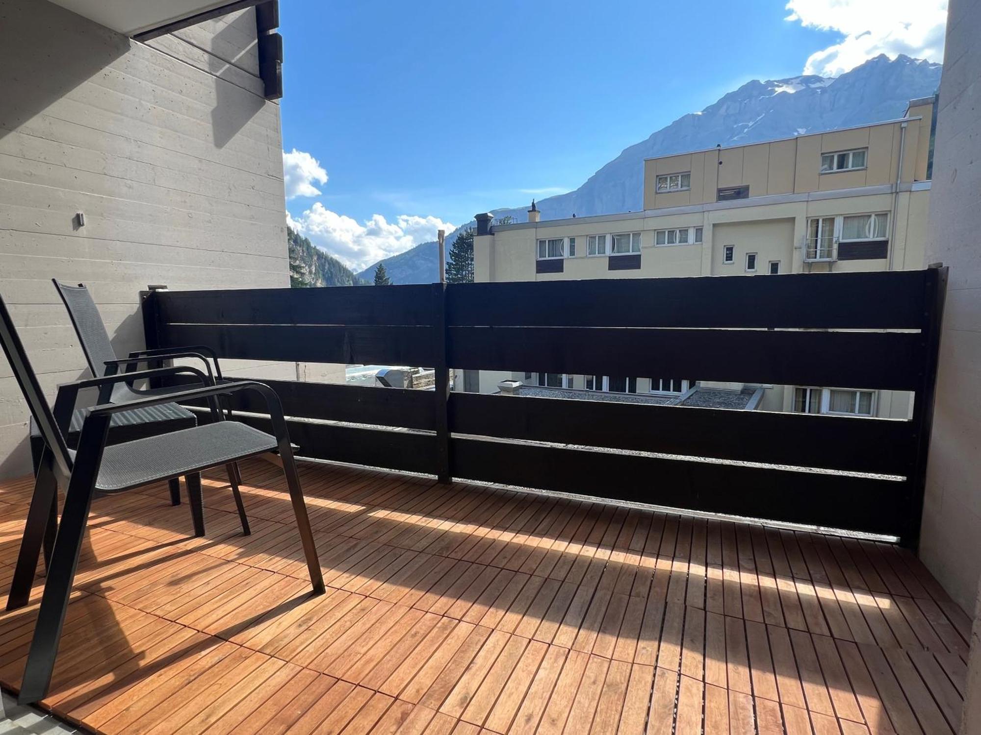 Comfort Room with 1 Double Bed and Balcony