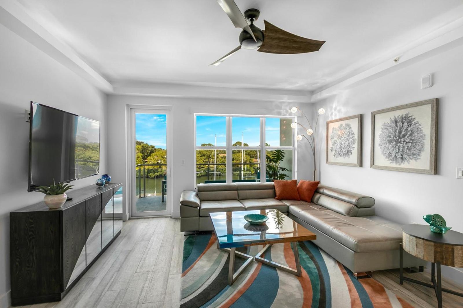 Three-Bedroom Apartment with Marina View