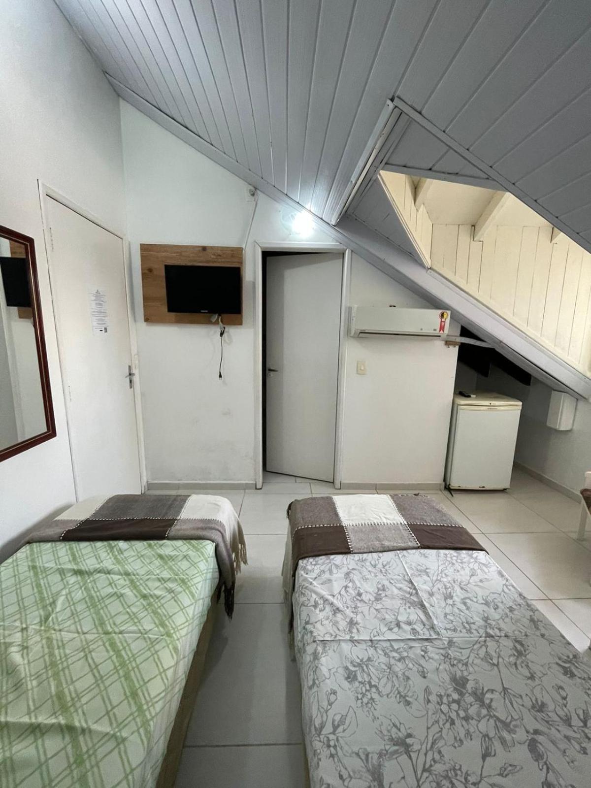 Quarto Duplo