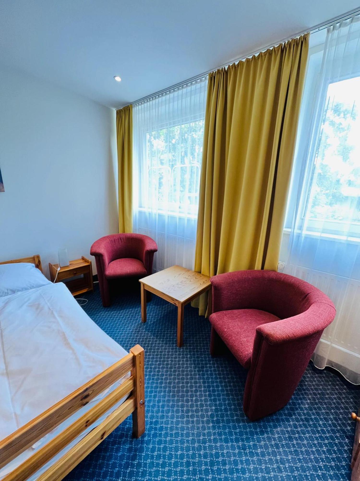Budget Double Room,1604740631:JPEG