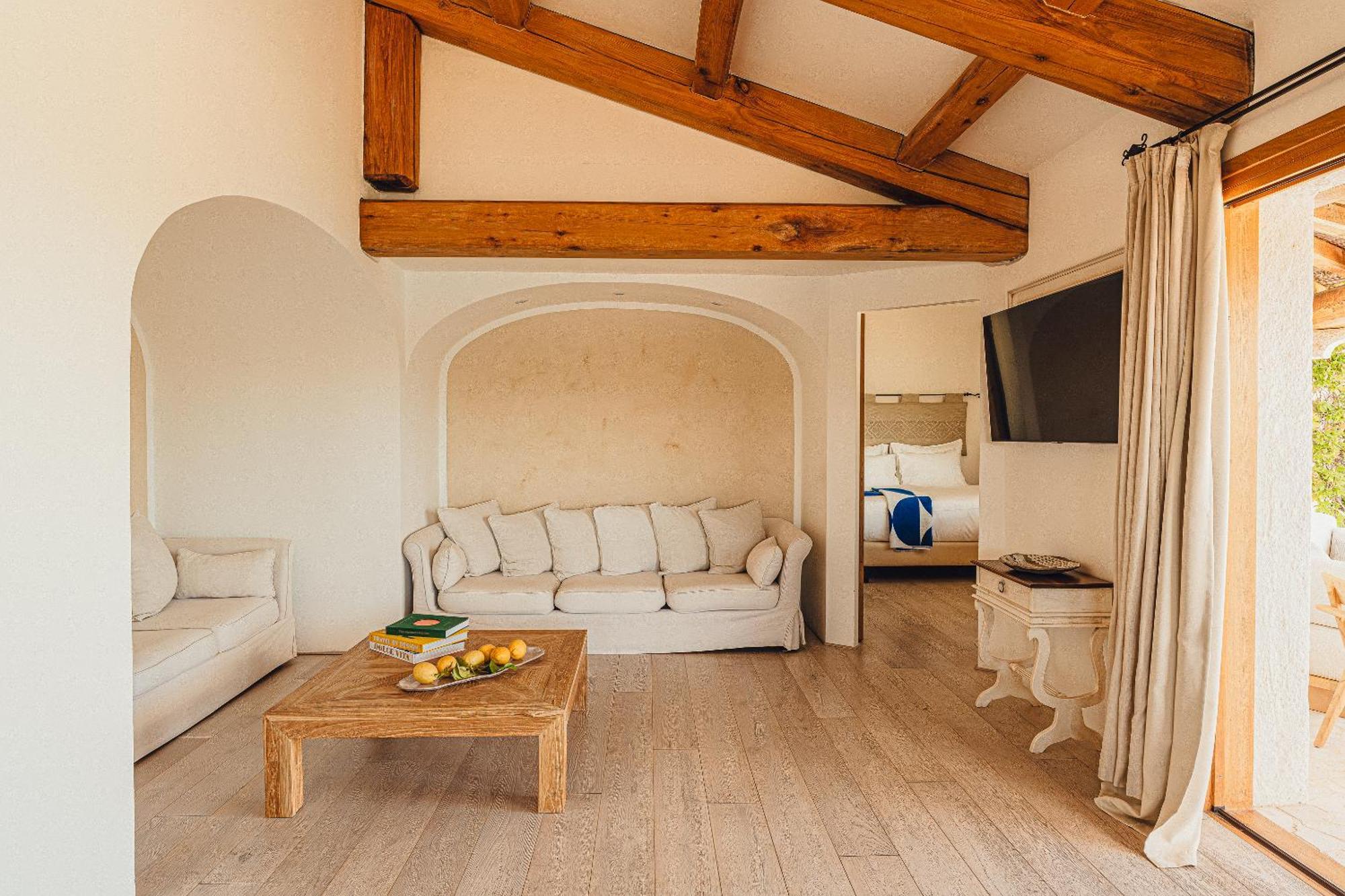 Suite with Private Pool with Sea View