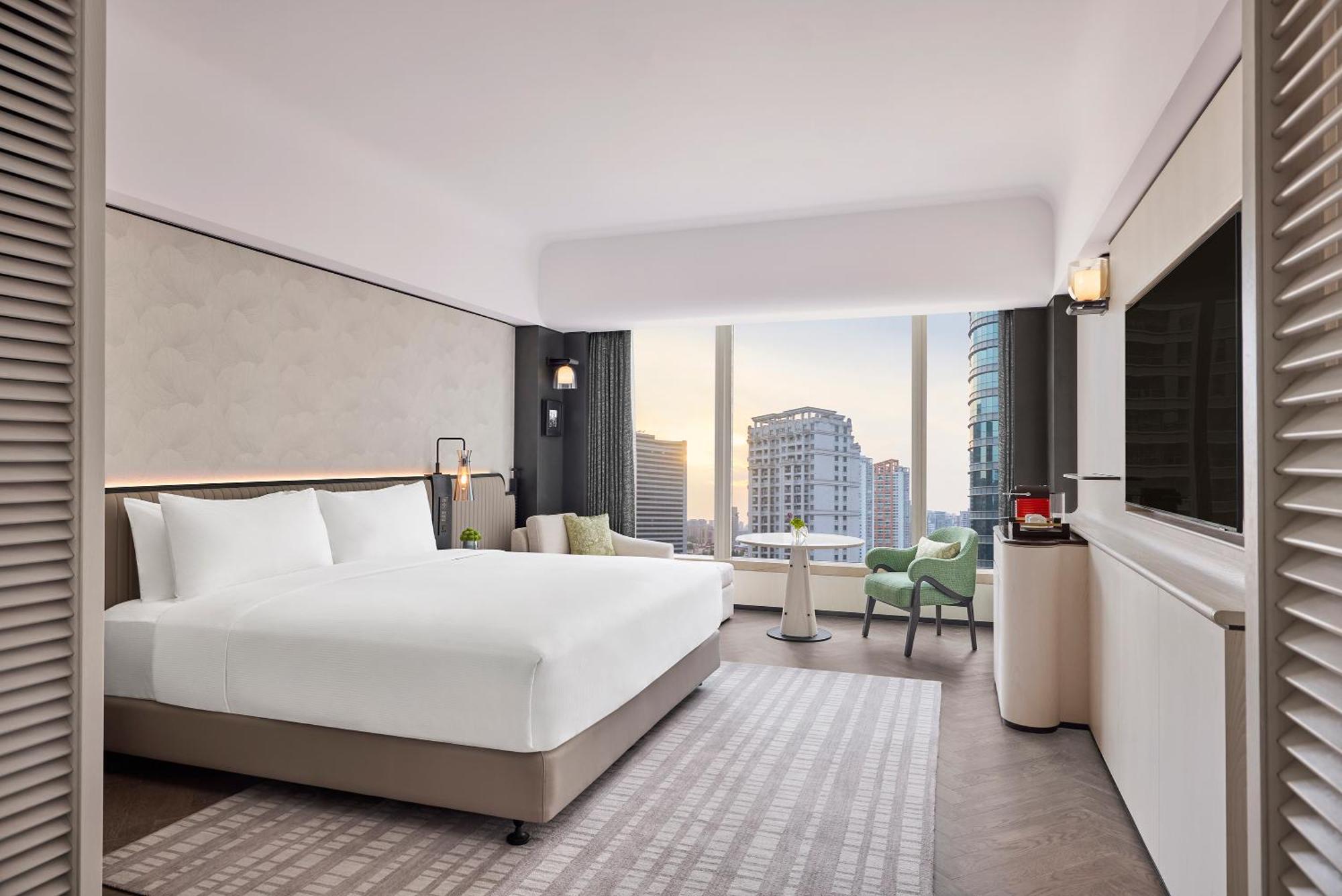 Premium King Room