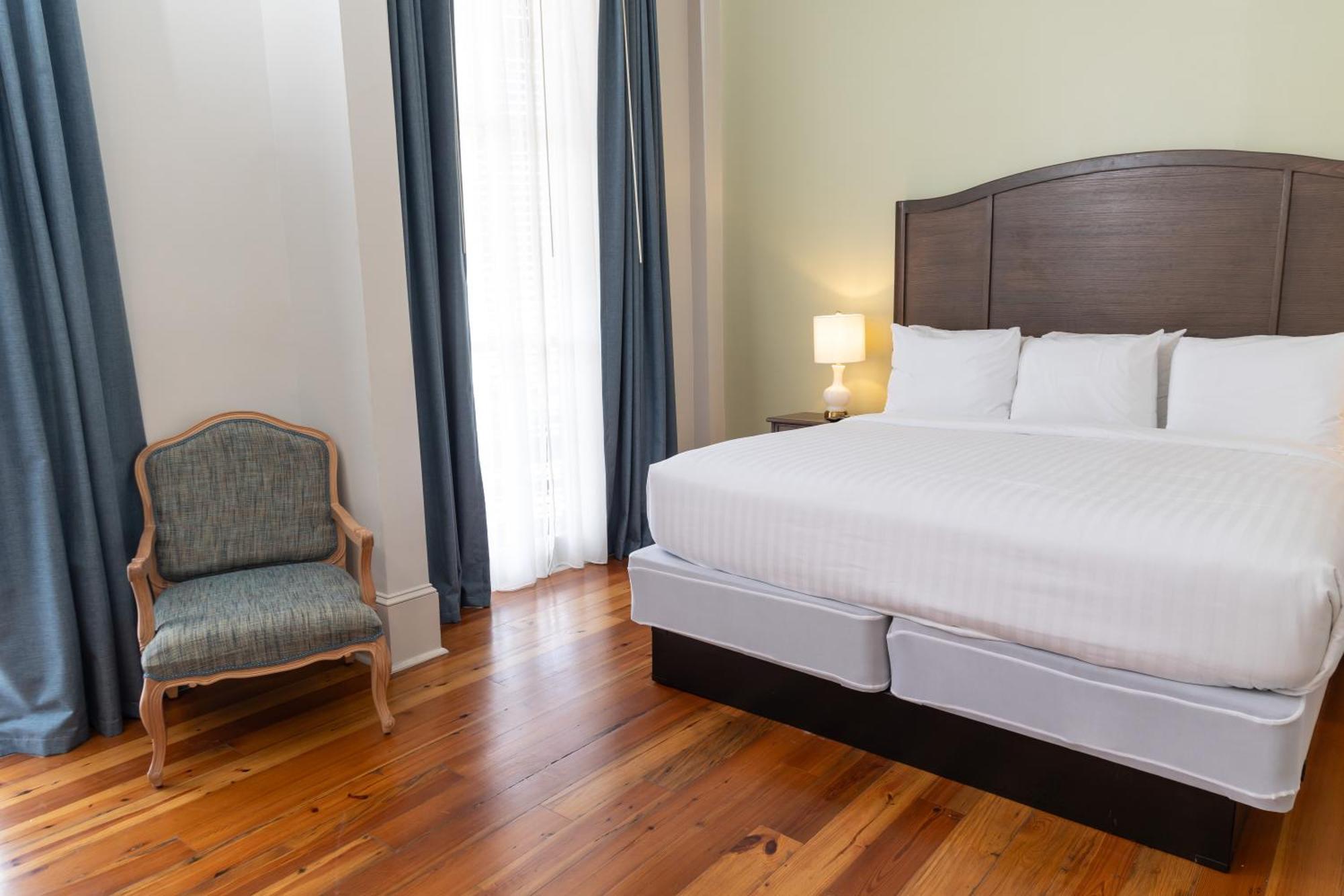 Habitación Deluxe Interior con cama extragrande