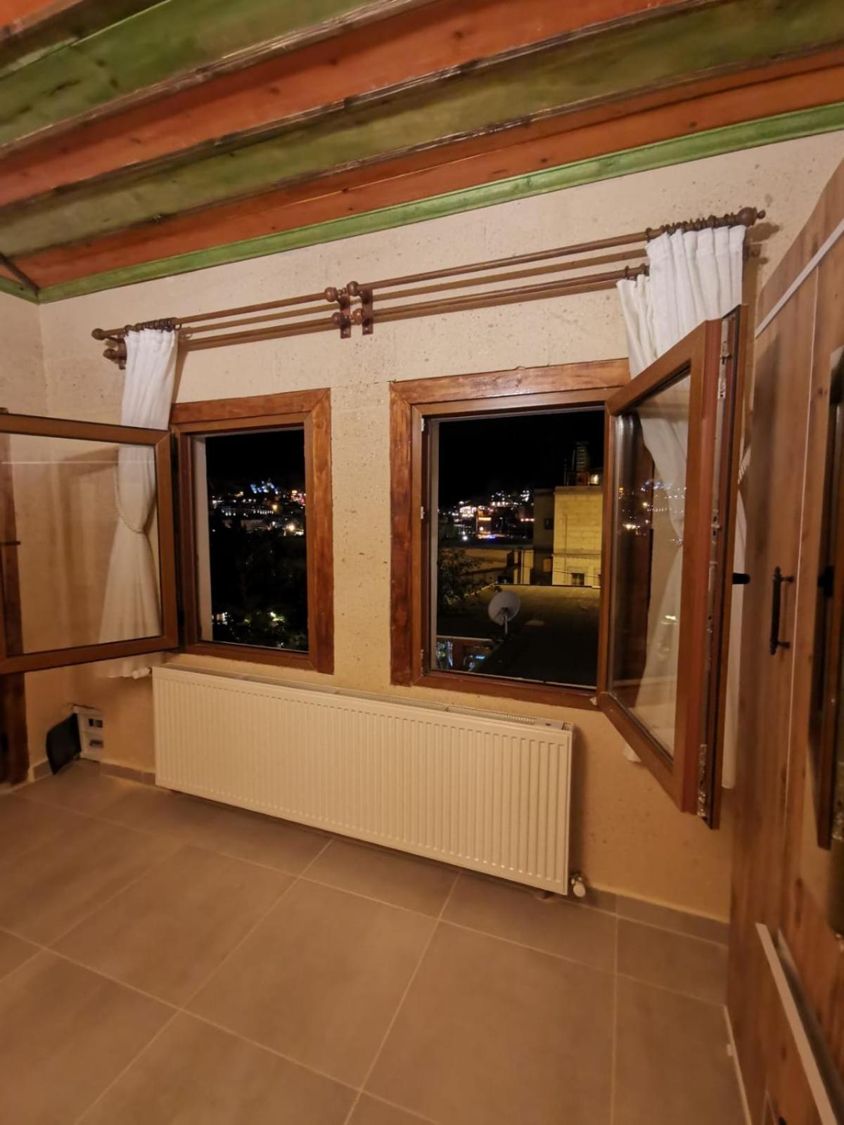 Deluxe Room,1604775668:JPEG